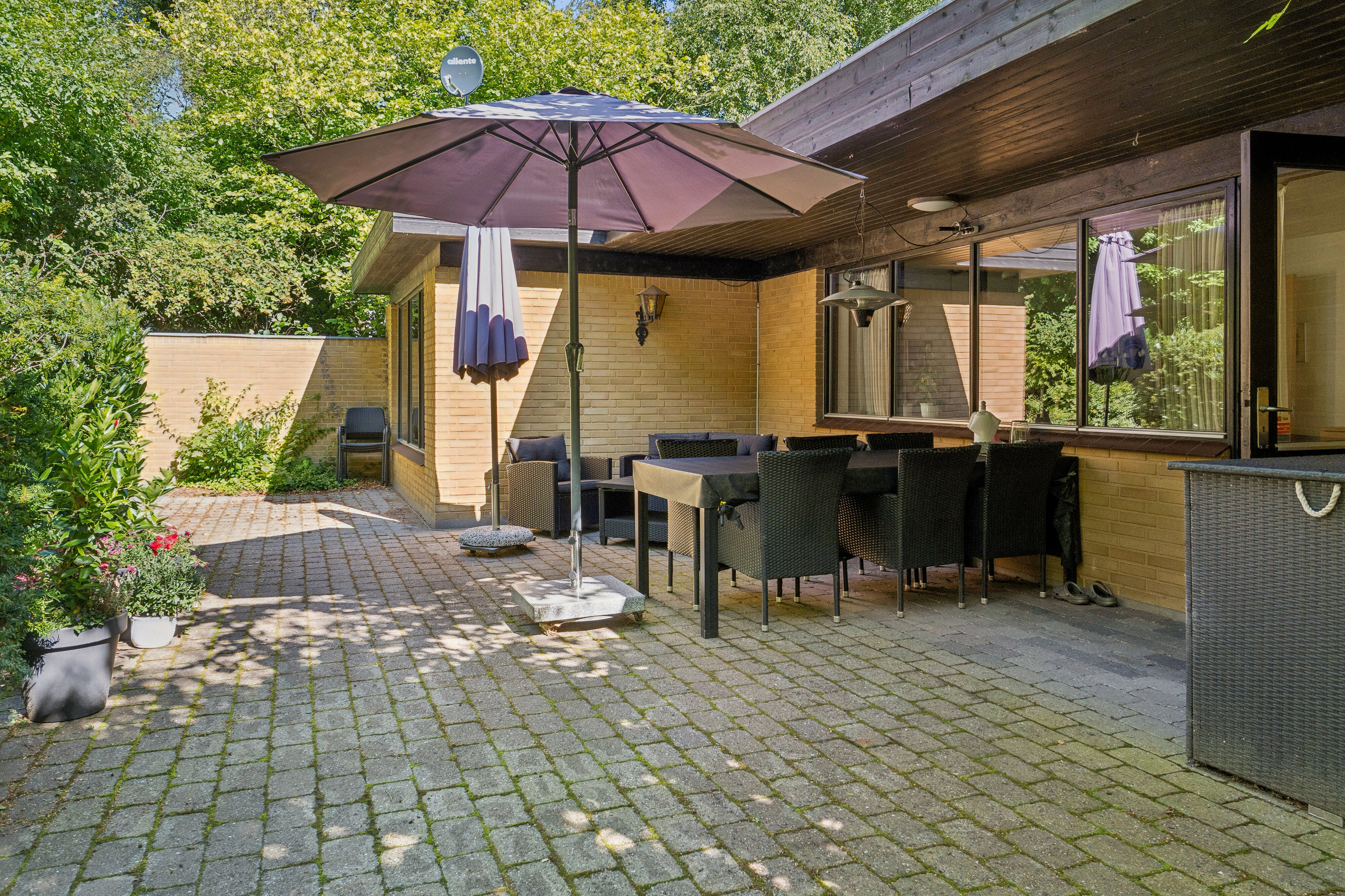 Fremhævet overdækket terrasse billede i fuldskærmstilstand. Billede af Vængevej 21, Kirkeby Sand, 5771 Stenstrup