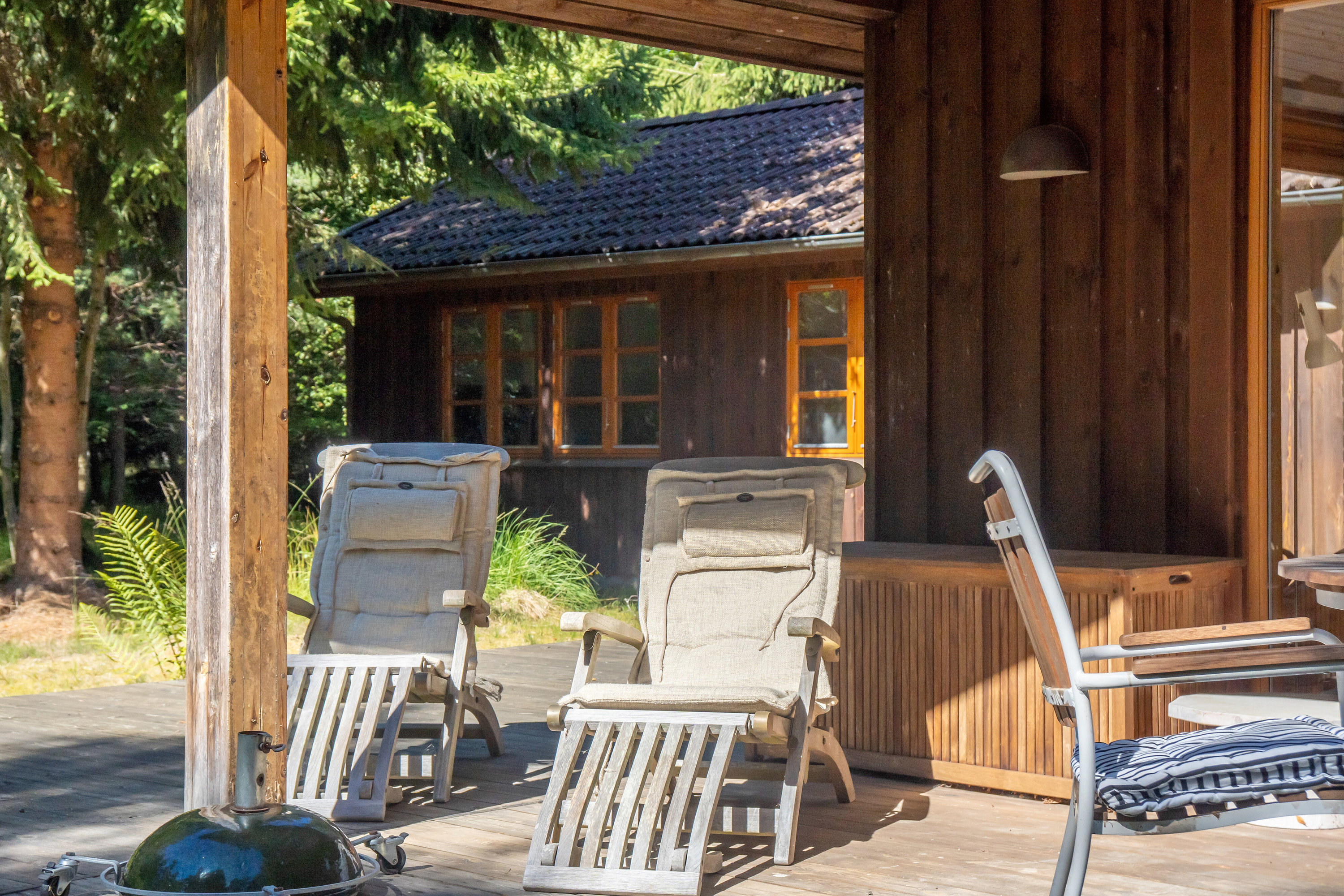 Fremhævet overdækket terrasse billede i fuldskærmstilstand. Billede af Skjalm Hvidesvej 50, Ved Tisvilde Hegn, 3300 Frederiksværk