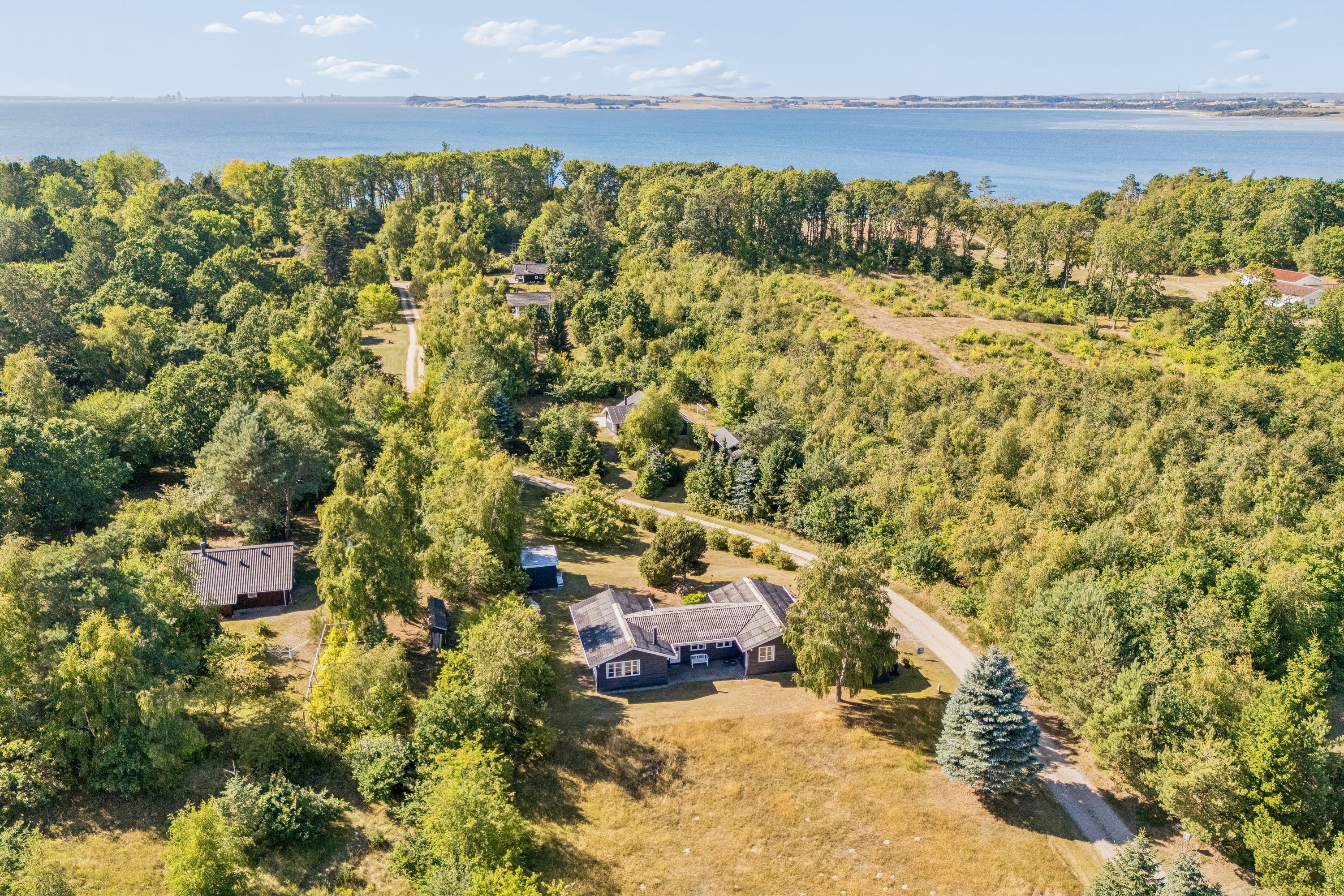 Tronhøjvej 7, Kongsgårde, 8420 Knebel