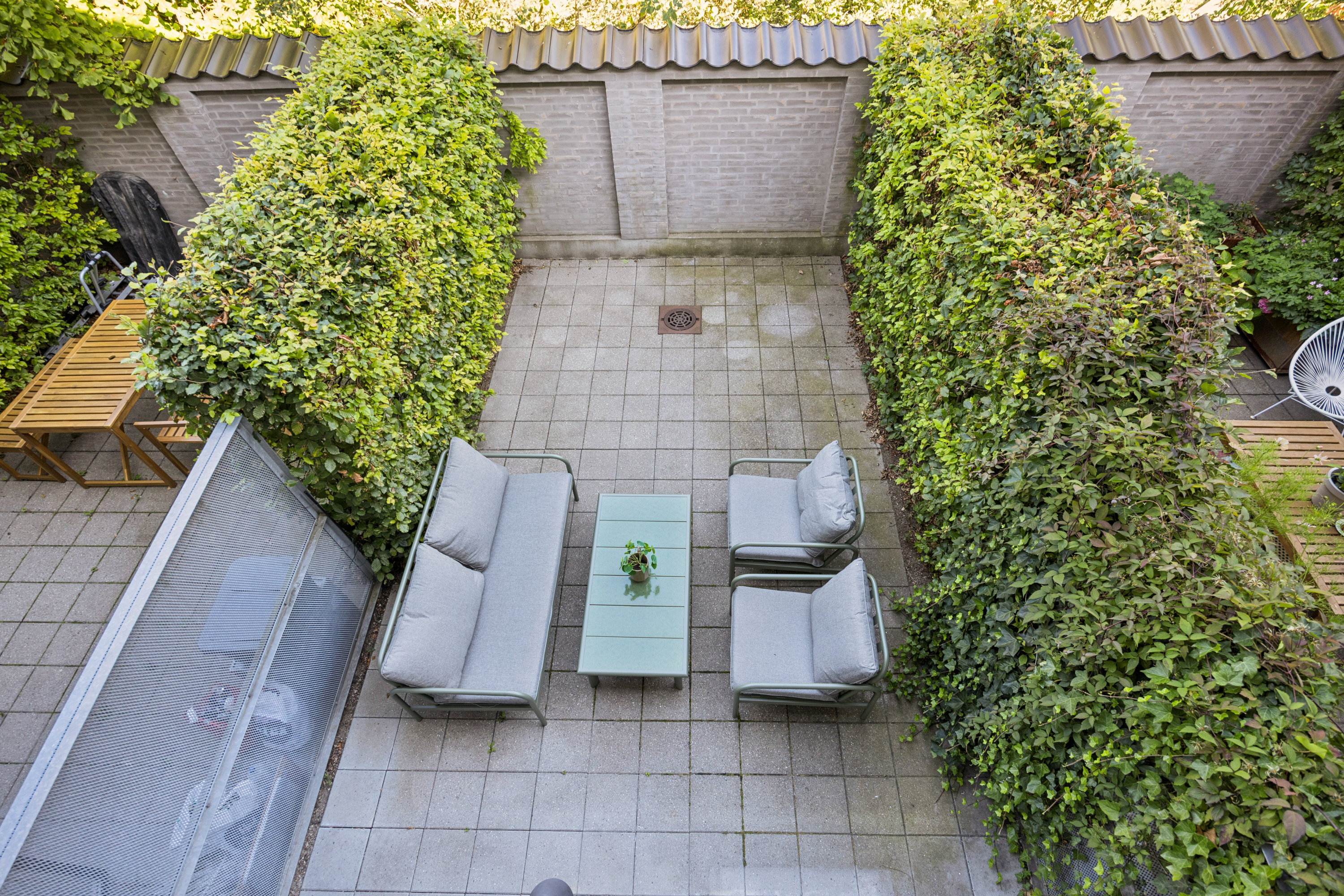 Fremhævet terrasse billede i fuldskærmstilstand. Billede af Porcelænshaven 3Q, 2000 Frederiksberg