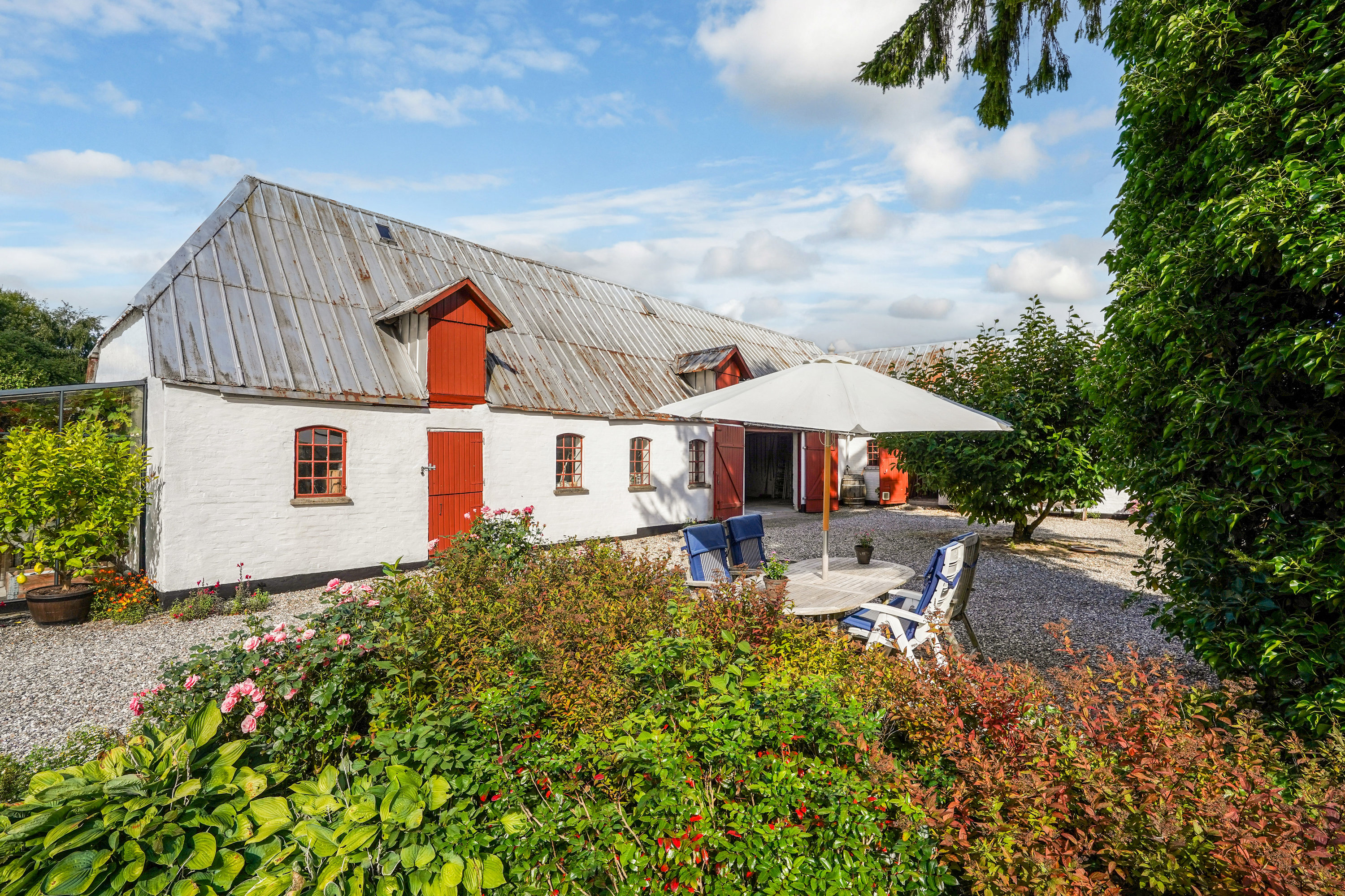Fremhævet terrasse billede i fuldskærmstilstand. Billede af Nørremarksvej 58, 5690 Tommerup