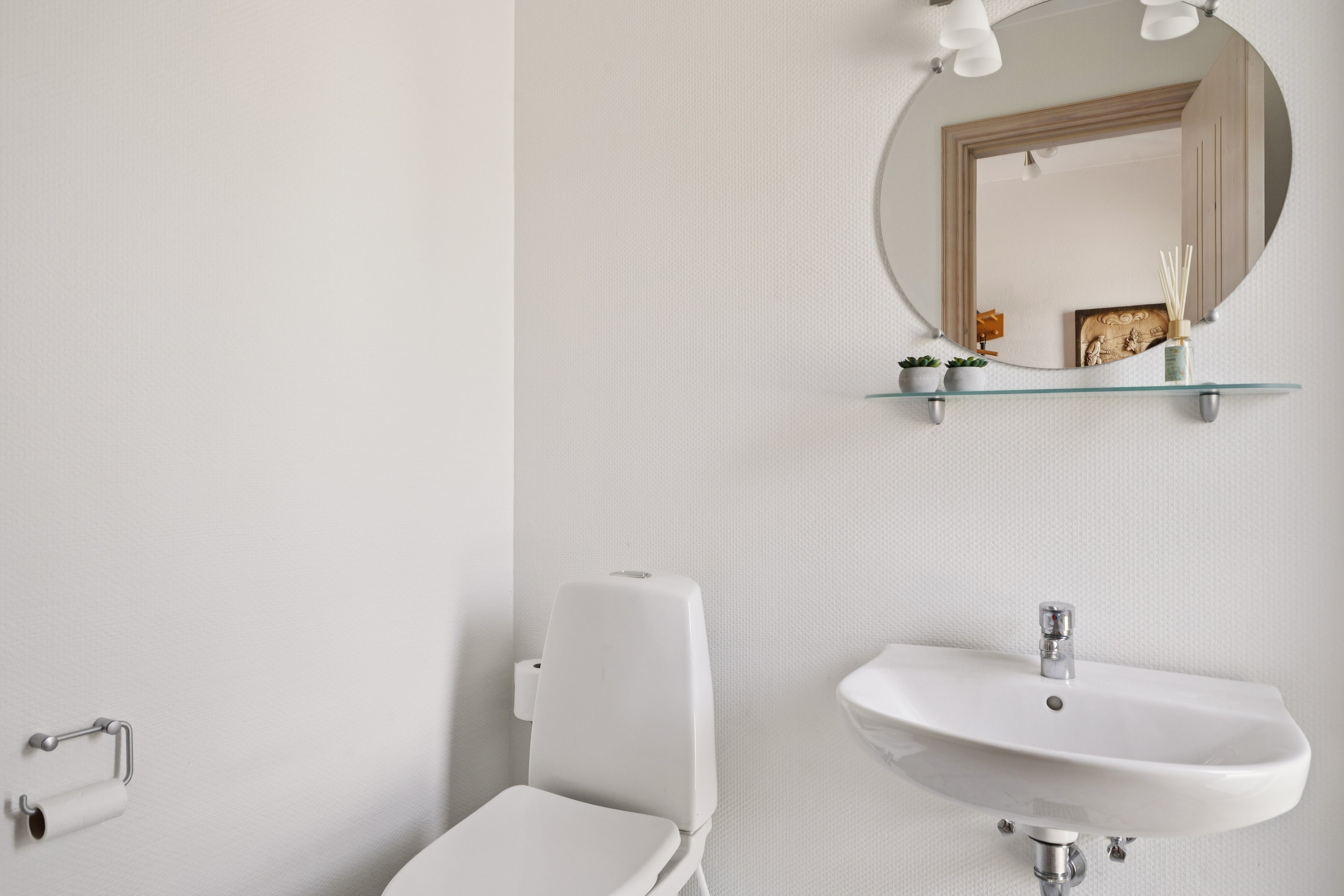 Fremhævet toilet billede i fuldskærmstilstand. Billede af Anlægsvej 4, 9500 Hobro