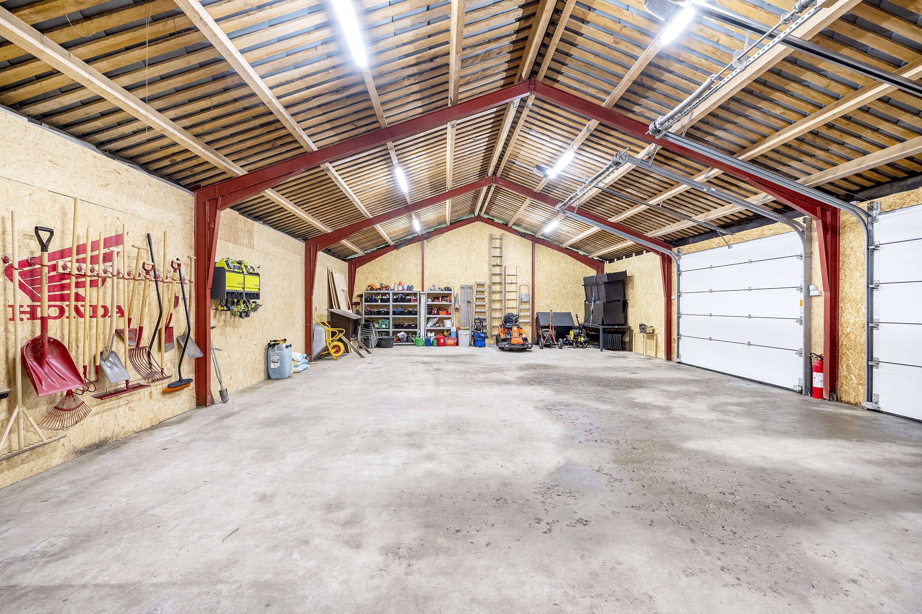 Fremhævet garage billede i fuldskærmstilstand. Billede af Viborg Landevej 25, Sdr Onsild, 9500 Hobro