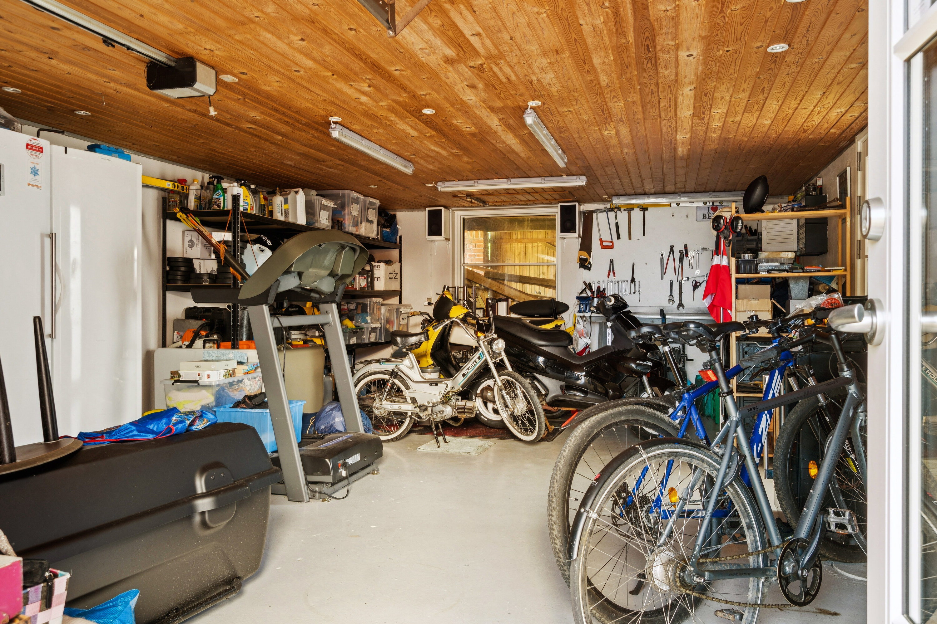 Fremhævet garage billede i fuldskærmstilstand. Billede af Enøvej 3, 4200 Slagelse