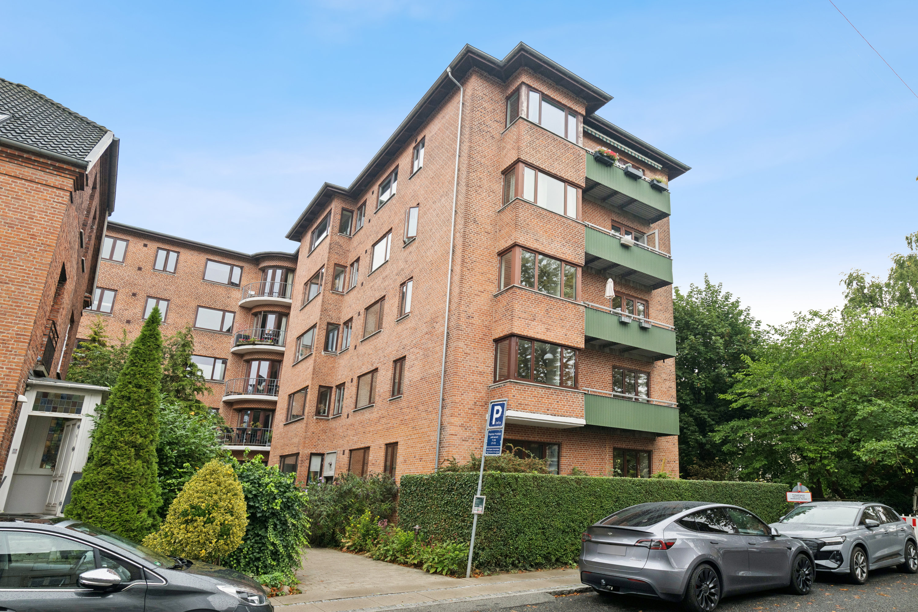 Fremhævet andet billede i fuldskærmstilstand. Billede af Mariendalsvej 12A, 2. th., 2000 Frederiksberg