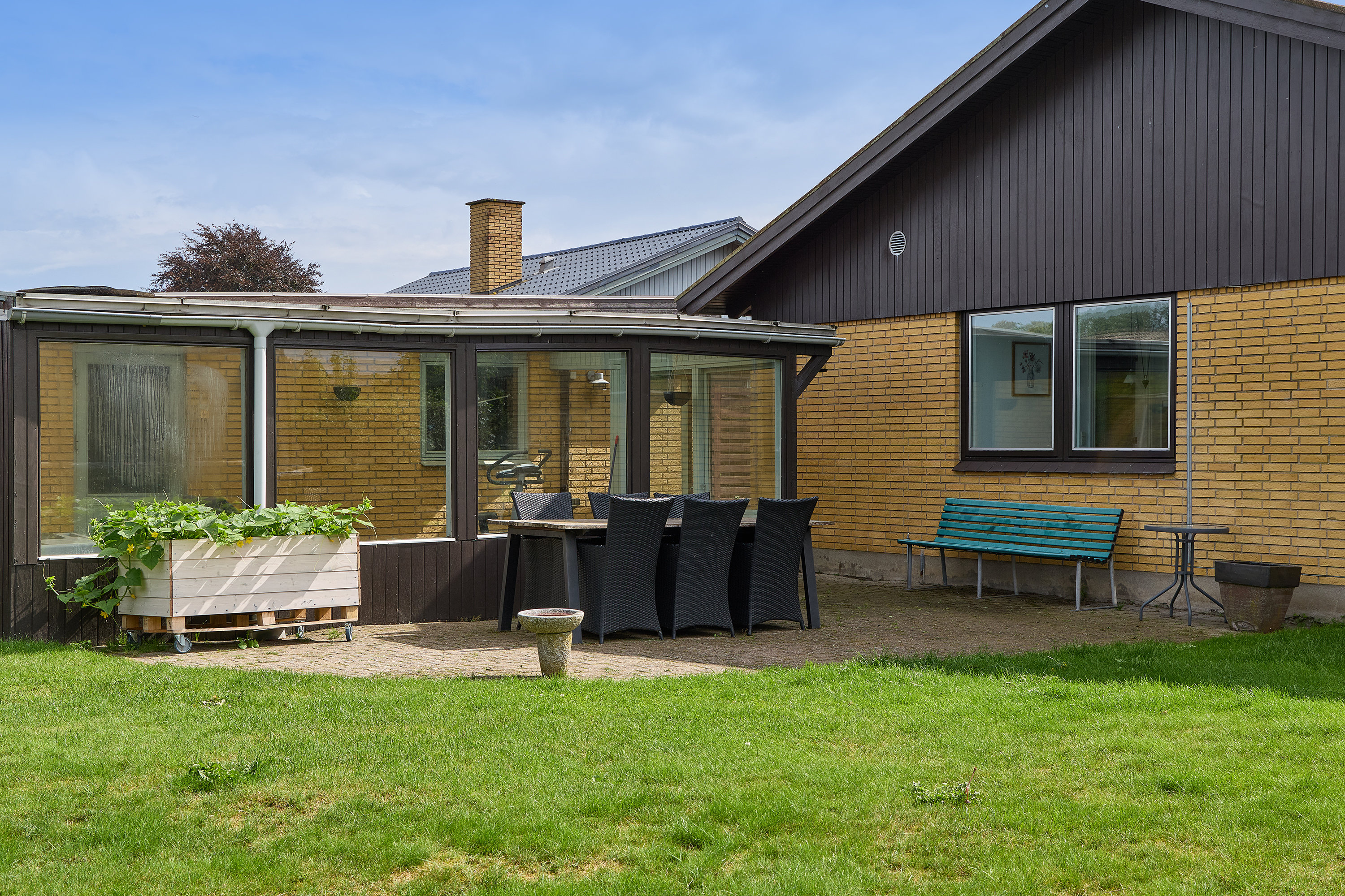 Fremhævet terrasse billede i fuldskærmstilstand. Billede af Engsvinget 5, Gerlev, 3630 Jægerspris