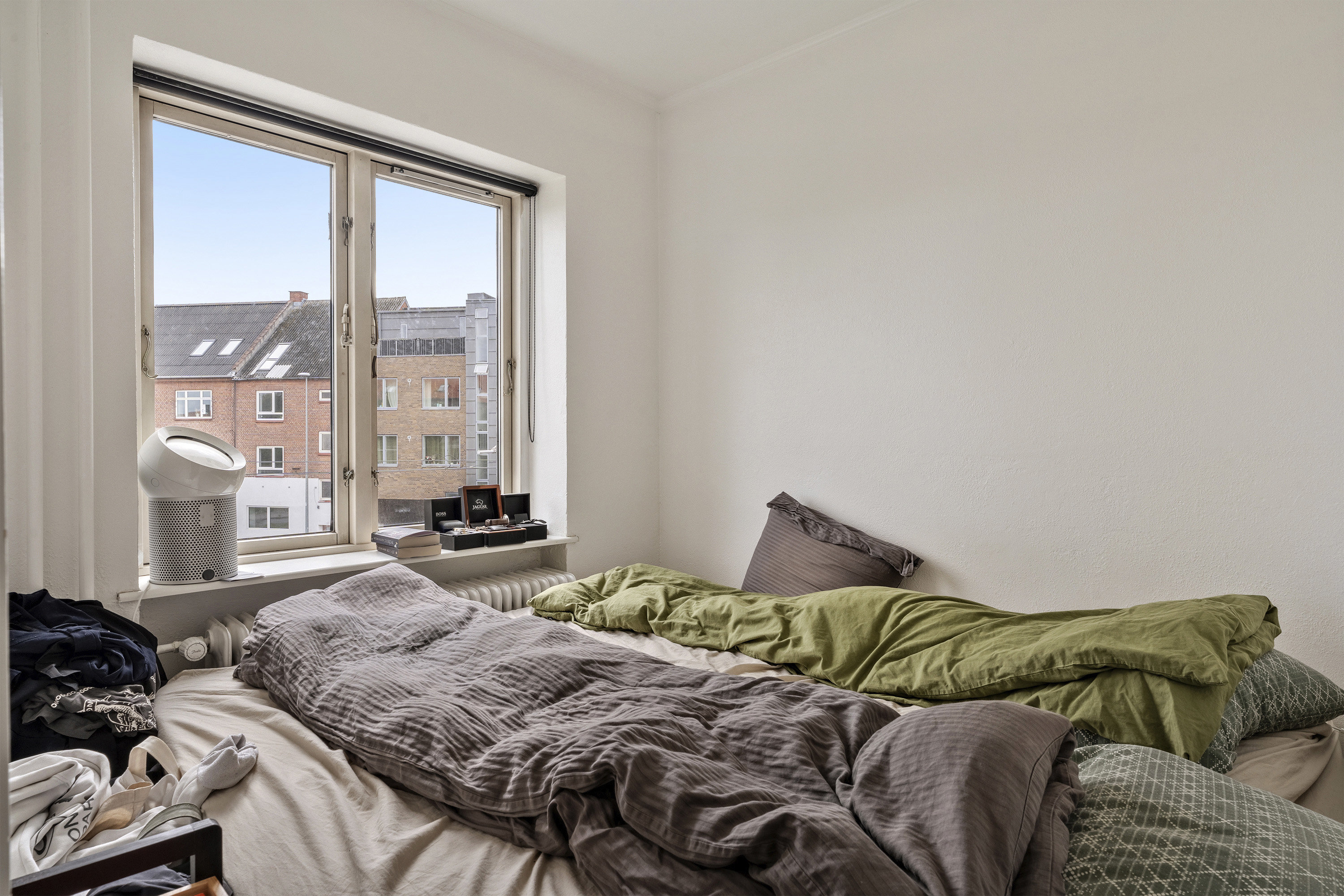 Fremhævet soveværelse billede i fuldskærmstilstand. Billede af Skovvangsvej 22, 1. mf., 8200 Aarhus N