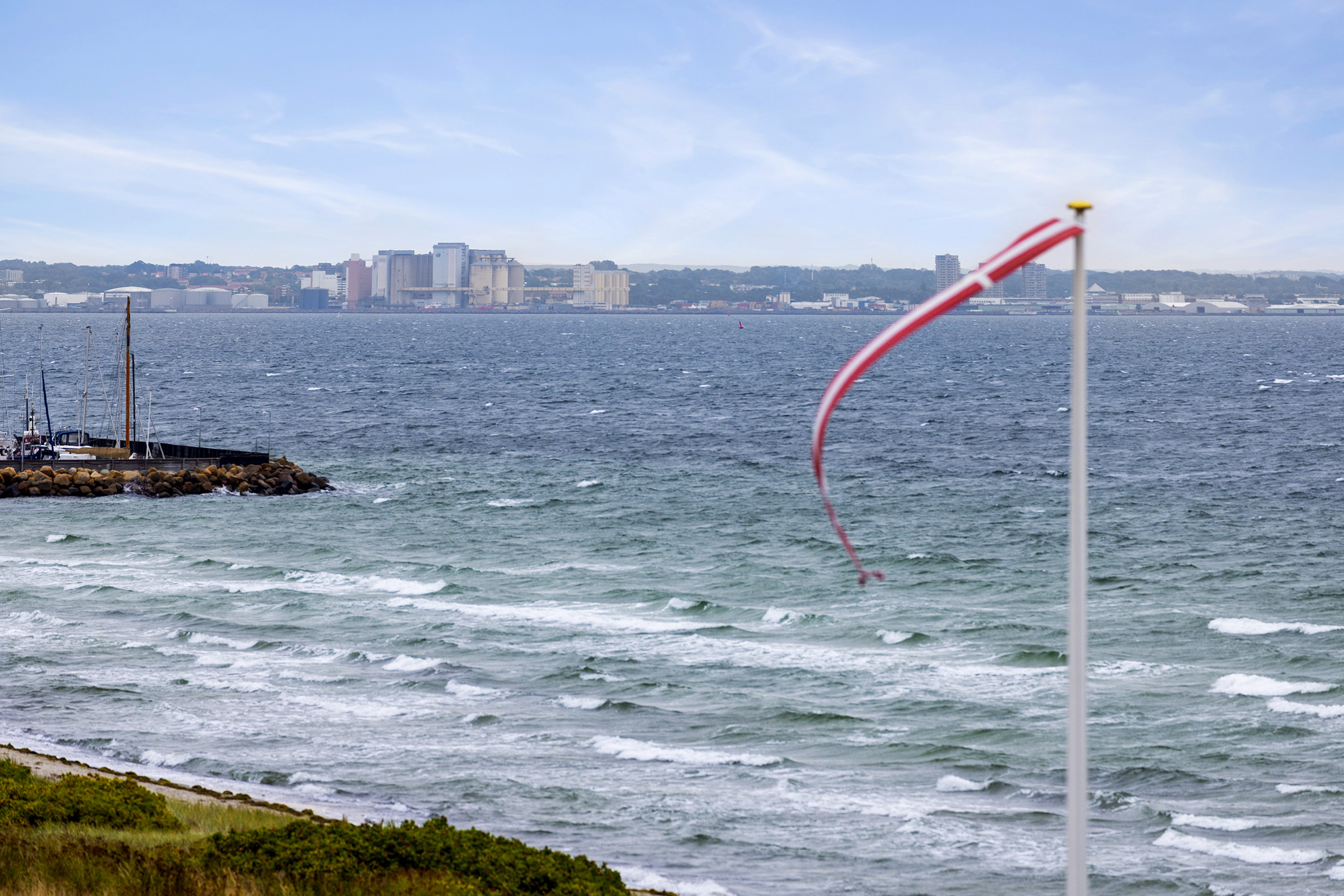 Fremhævet område billede i fuldskærmstilstand. Billede af Strandvejen 226A, 2., 3070 Snekkersten