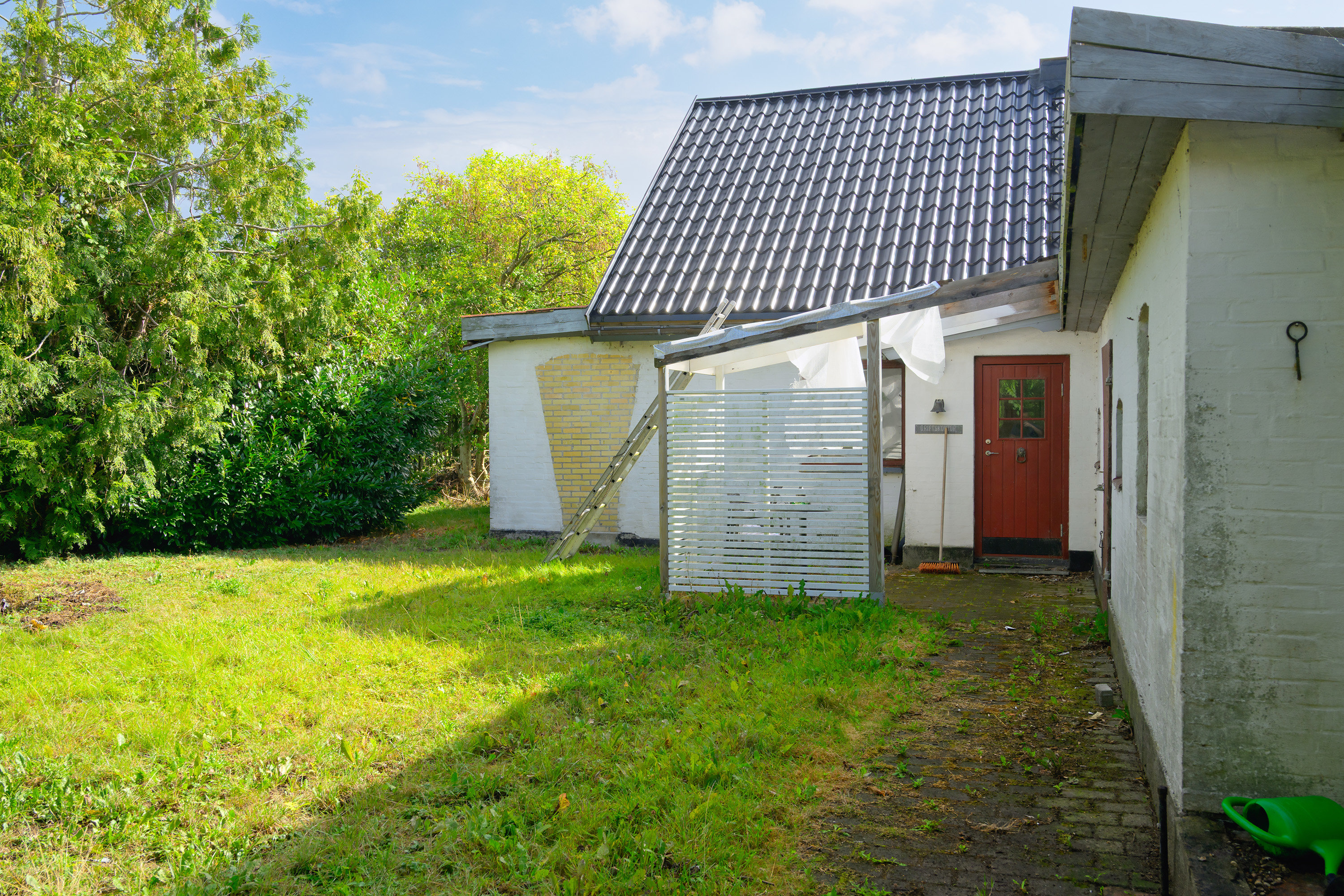 Fremhævet facade billede i fuldskærmstilstand. Billede af Østervej 22, Vålse, 4840 Nørre Alslev