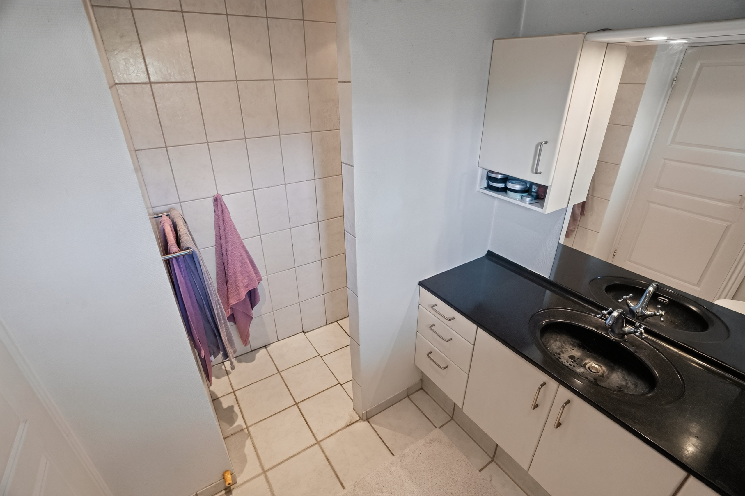 Fremhævet badeværelse billede i fuldskærmstilstand. Billede af Bellisvej 5, 4420 Regstrup