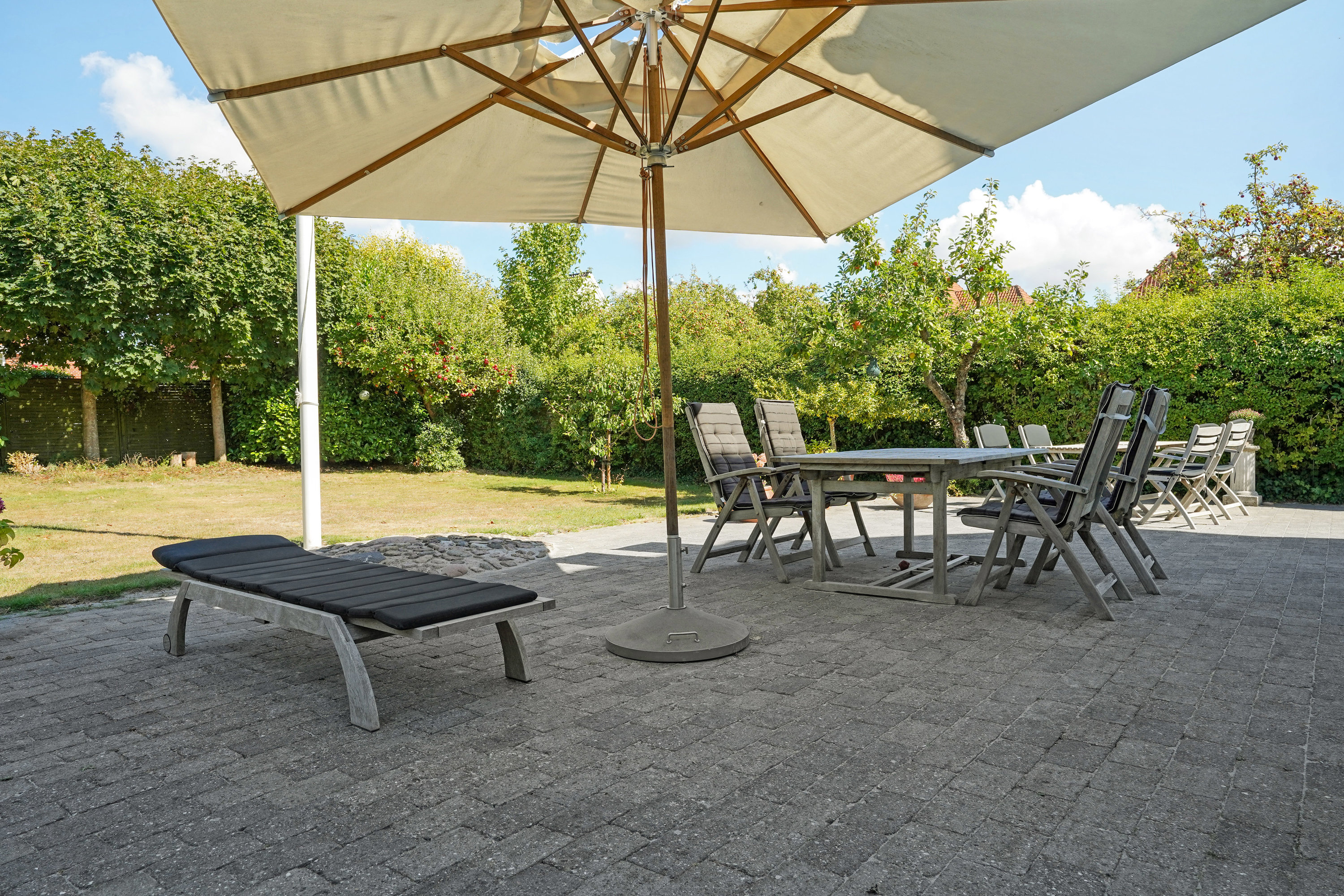 Fremhævet terrasse billede i fuldskærmstilstand. Billede af Helgavej 7, 5230 Odense M