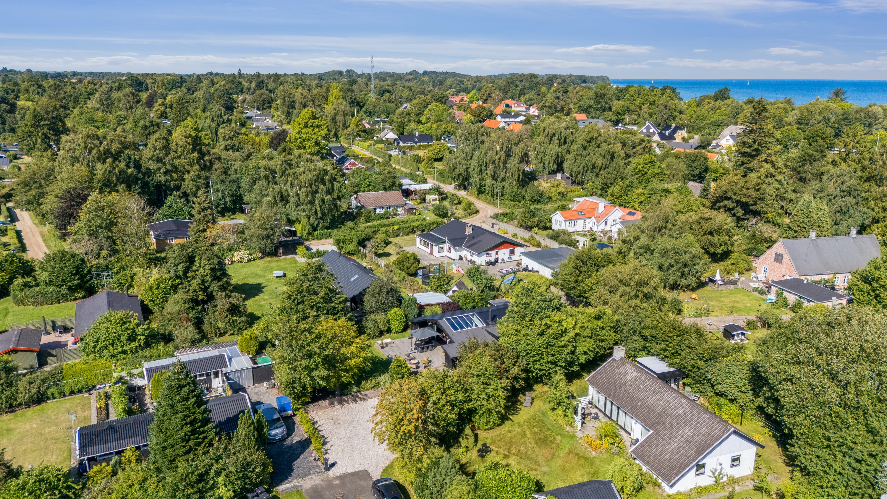 Fremhævet  billede i fuldskærmstilstand. Billede af Agerhønevej 19, 3120 Dronningmølle