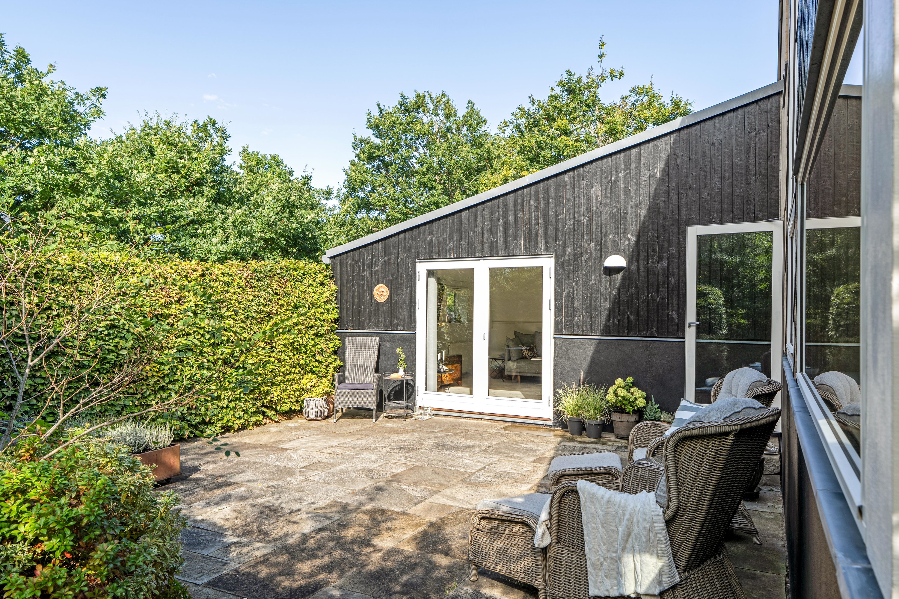 Fremhævet terrasse billede i fuldskærmstilstand. Billede af Kulsvier Huse 2, Gadevang, 3400 Hillerød