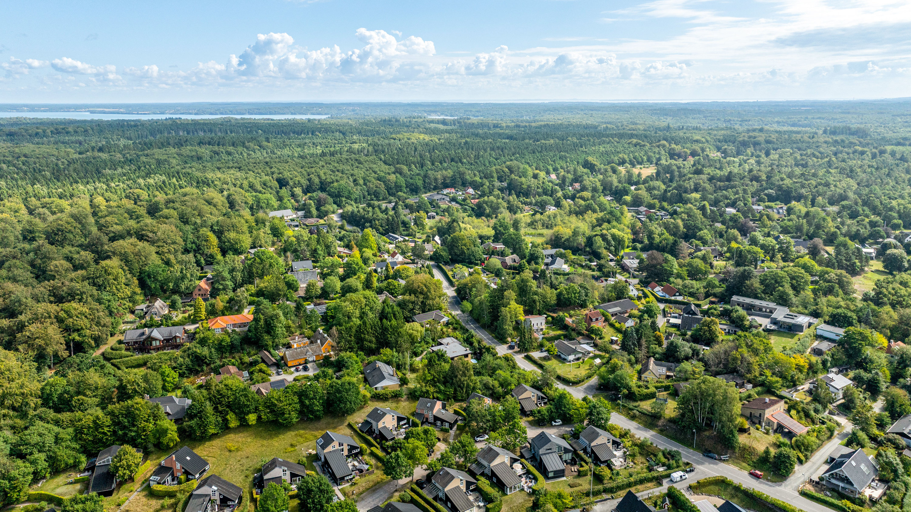Fremhævet luftfoto billede i fuldskærmstilstand. Billede af Kulsvier Huse 2, Gadevang, 3400 Hillerød