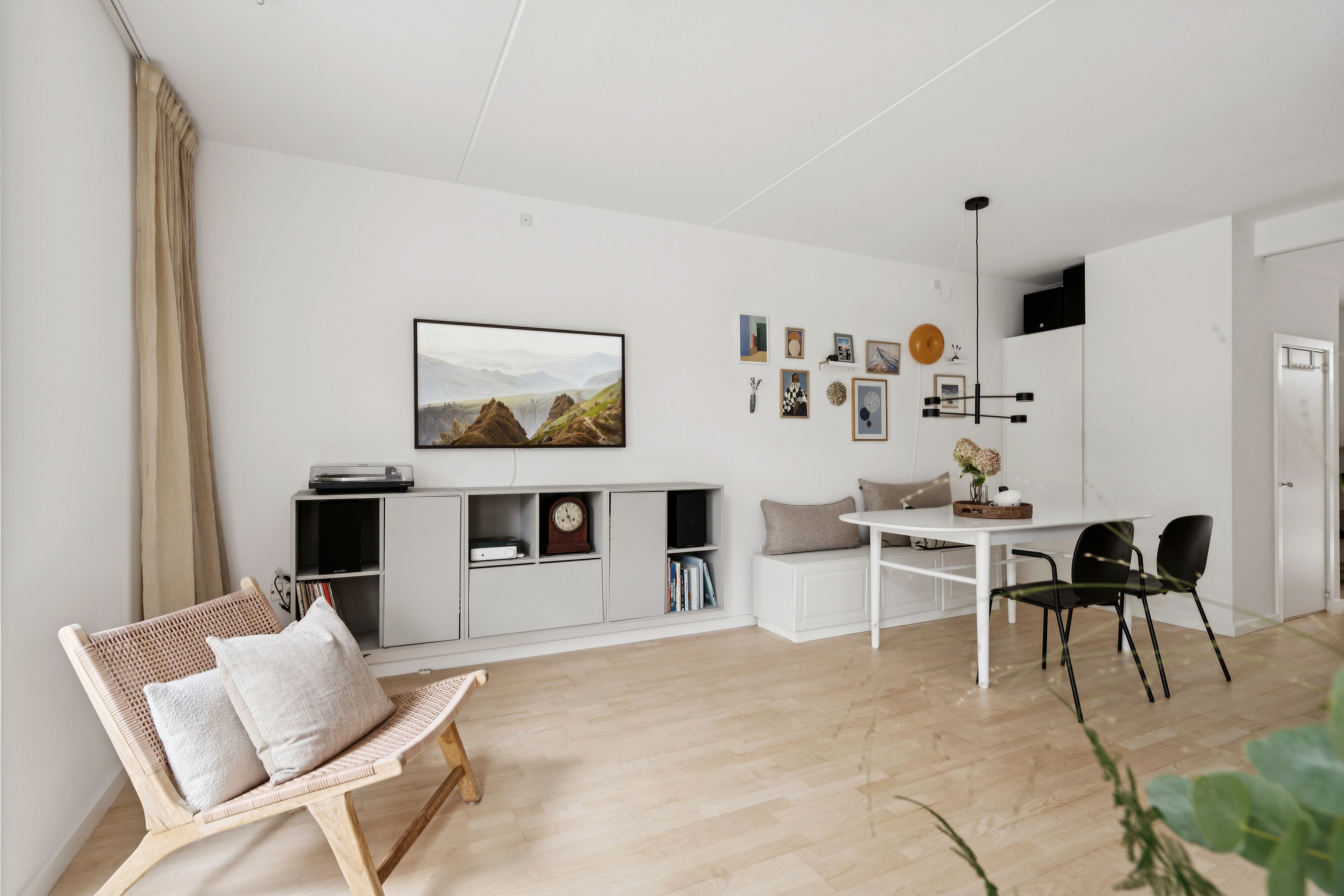 Fremhævet stue billede i fuldskærmstilstand. Billede af Weidekampsgade 55, st. th., 2300 København S