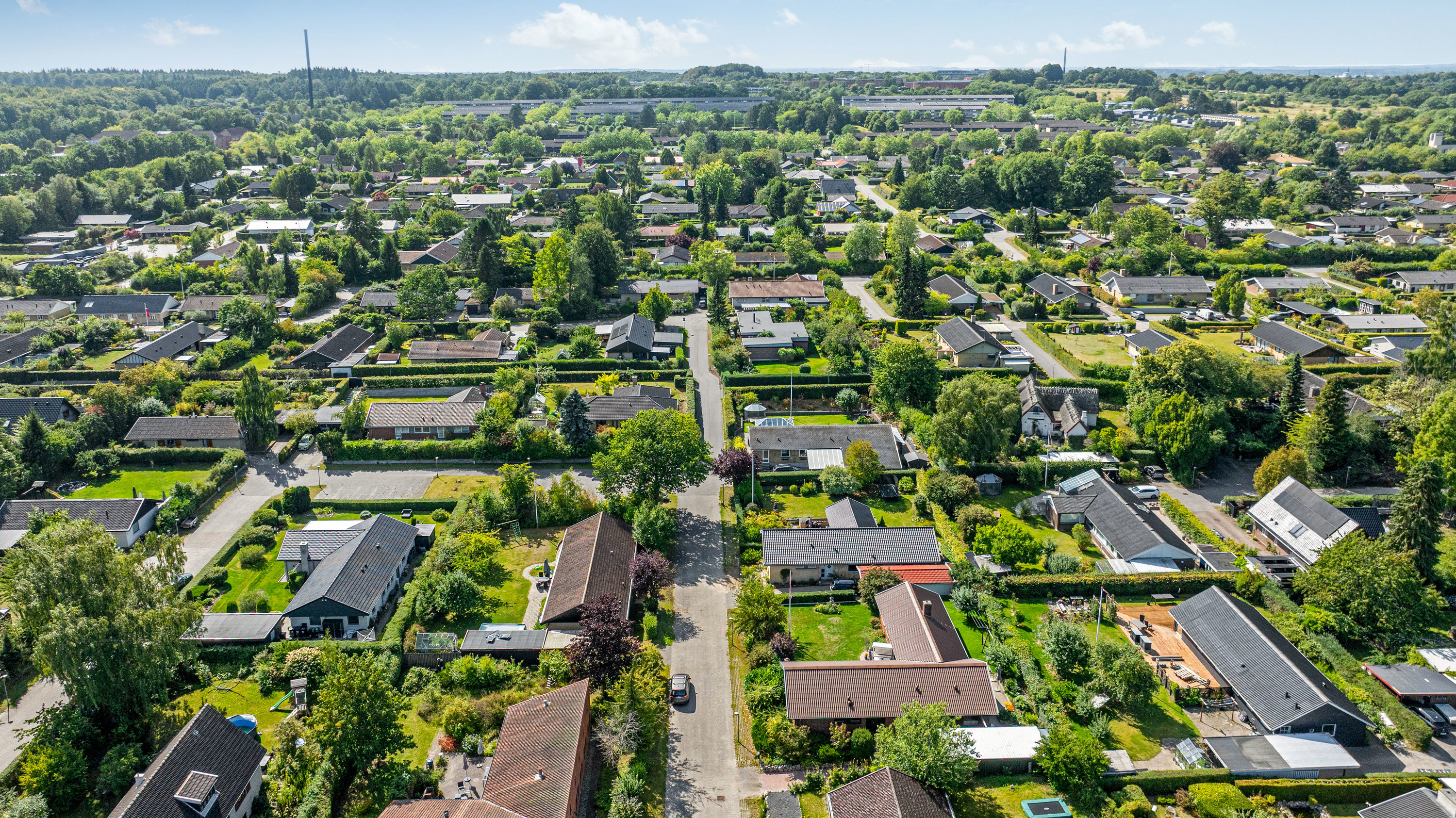 Fremhævet luftfoto billede i fuldskærmstilstand. Billede af Kongens Vænge 83, 3400 Hillerød