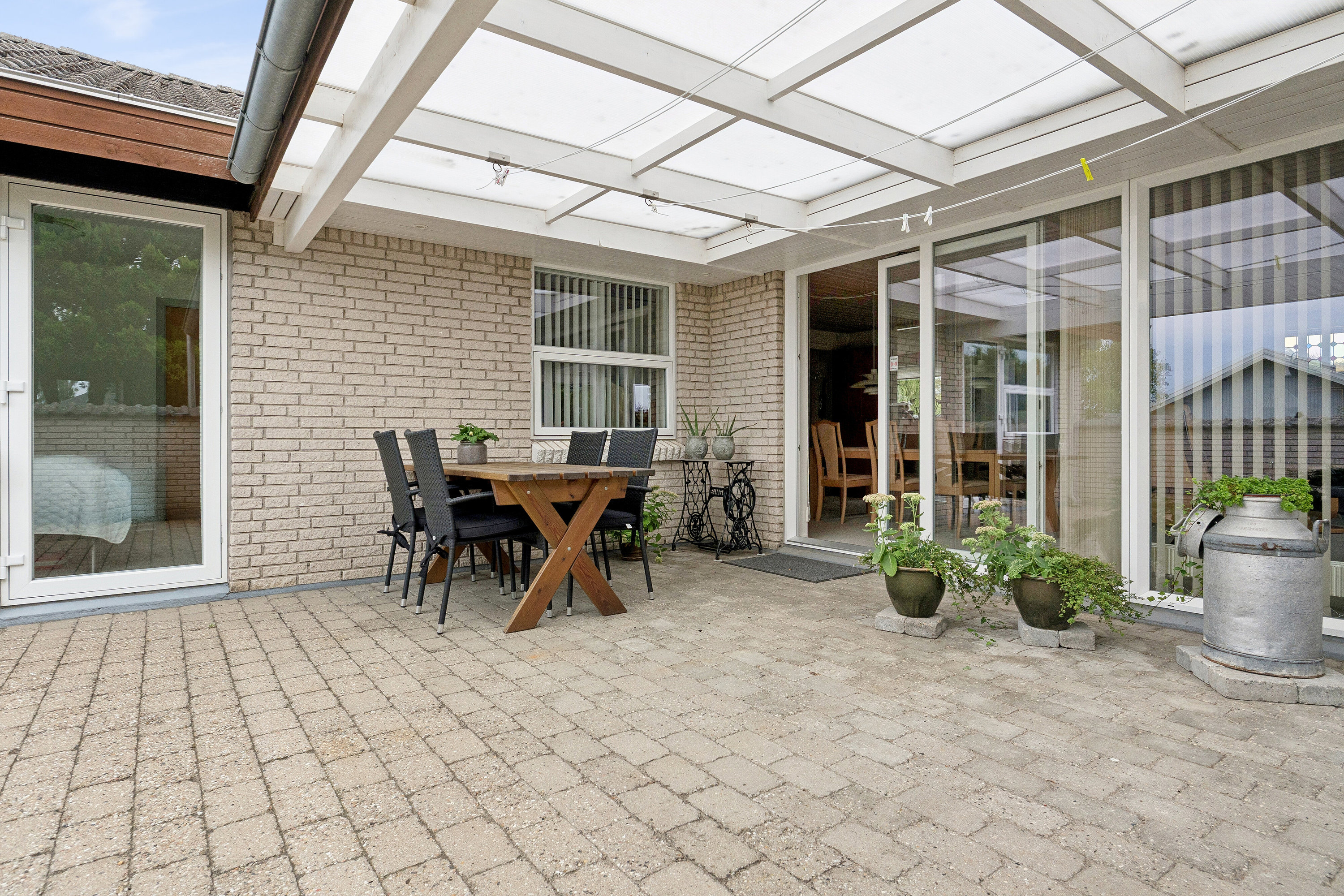Fremhævet terrasse billede i fuldskærmstilstand. Billede af Bellisvænget 4, 5856 Ryslinge