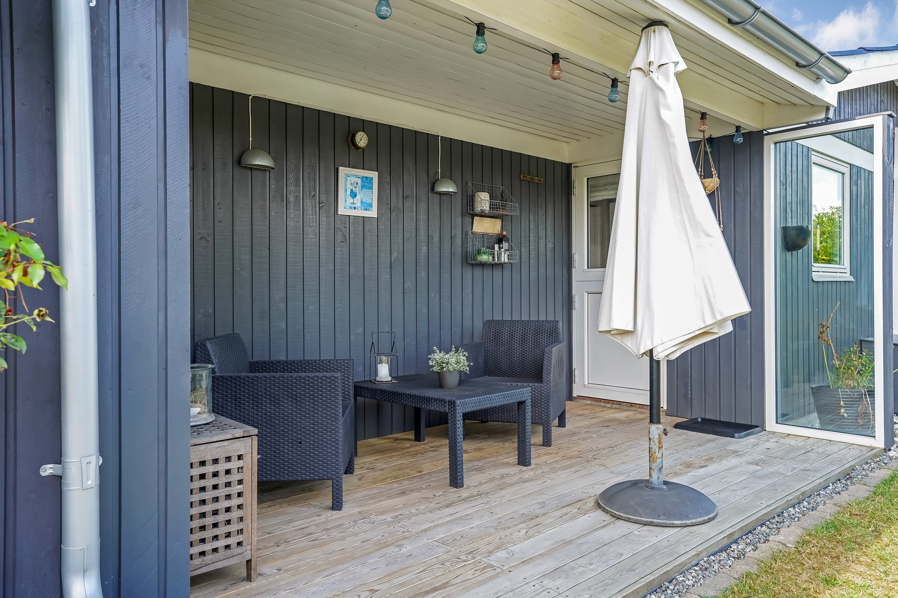 Fremhævet terrasse billede i fuldskærmstilstand. Billede af Stjernevej 9, Vejlby Fed, 5500 Middelfart