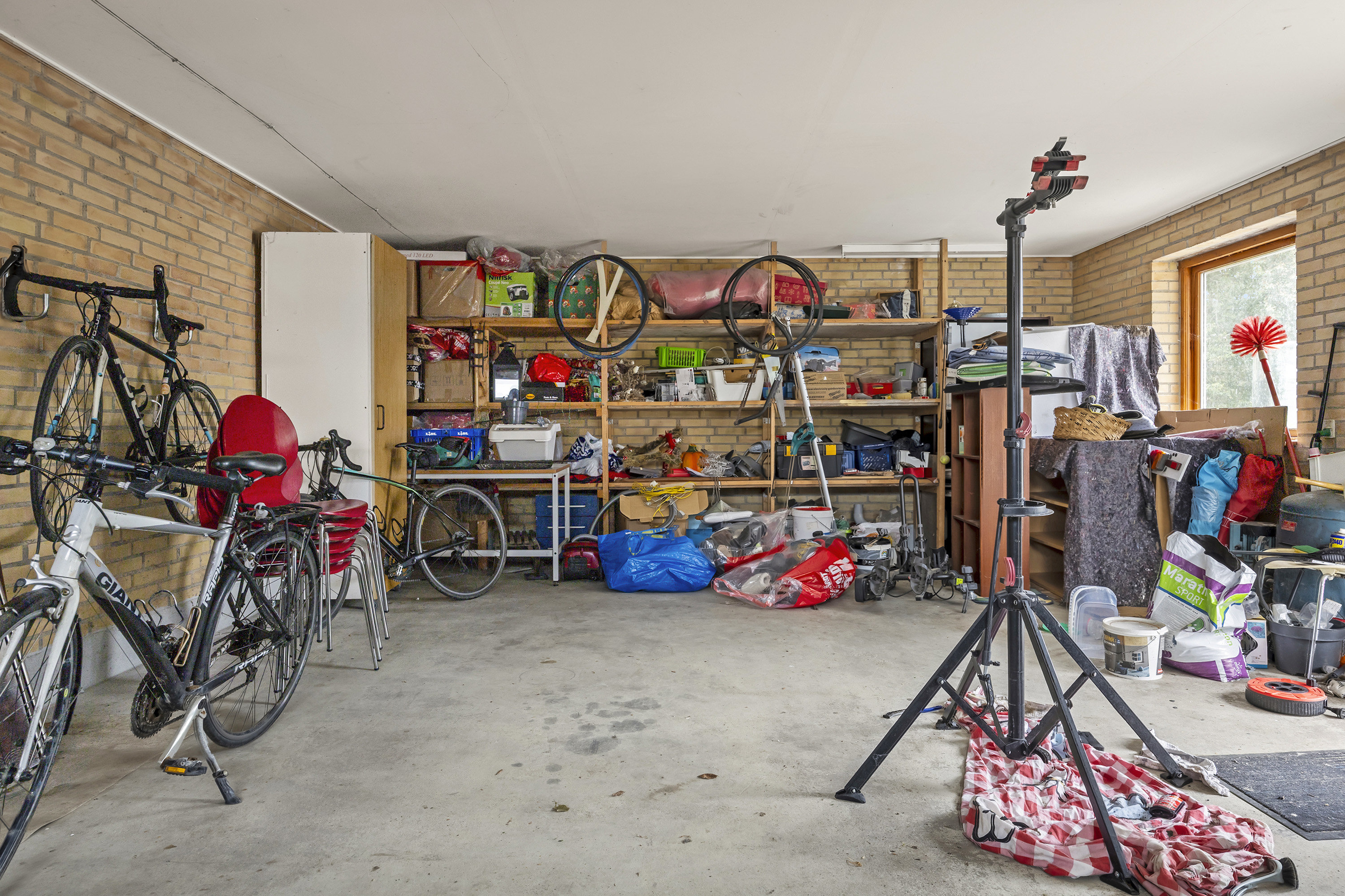 Fremhævet garage billede i fuldskærmstilstand. Billede af Slagelse Landevej 184, 4241 Vemmelev