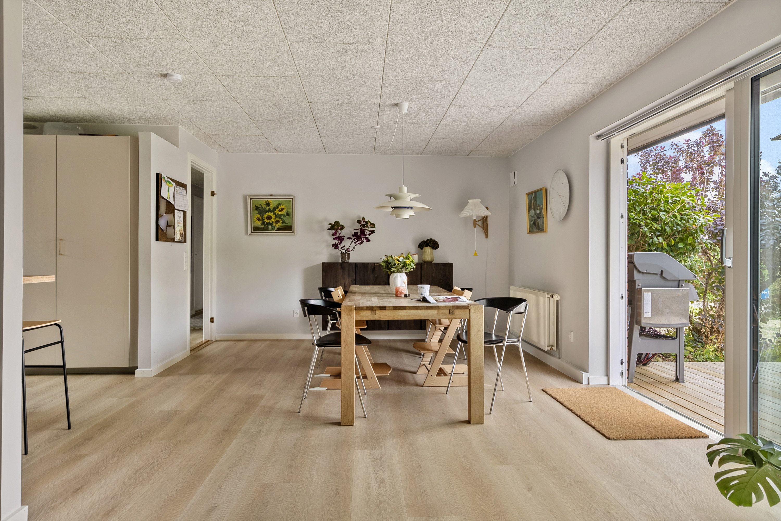 Fremhævet spisestue billede i fuldskærmstilstand. Billede af Øster Hessel 41, Løjt Kirkeby, 6200 Aabenraa