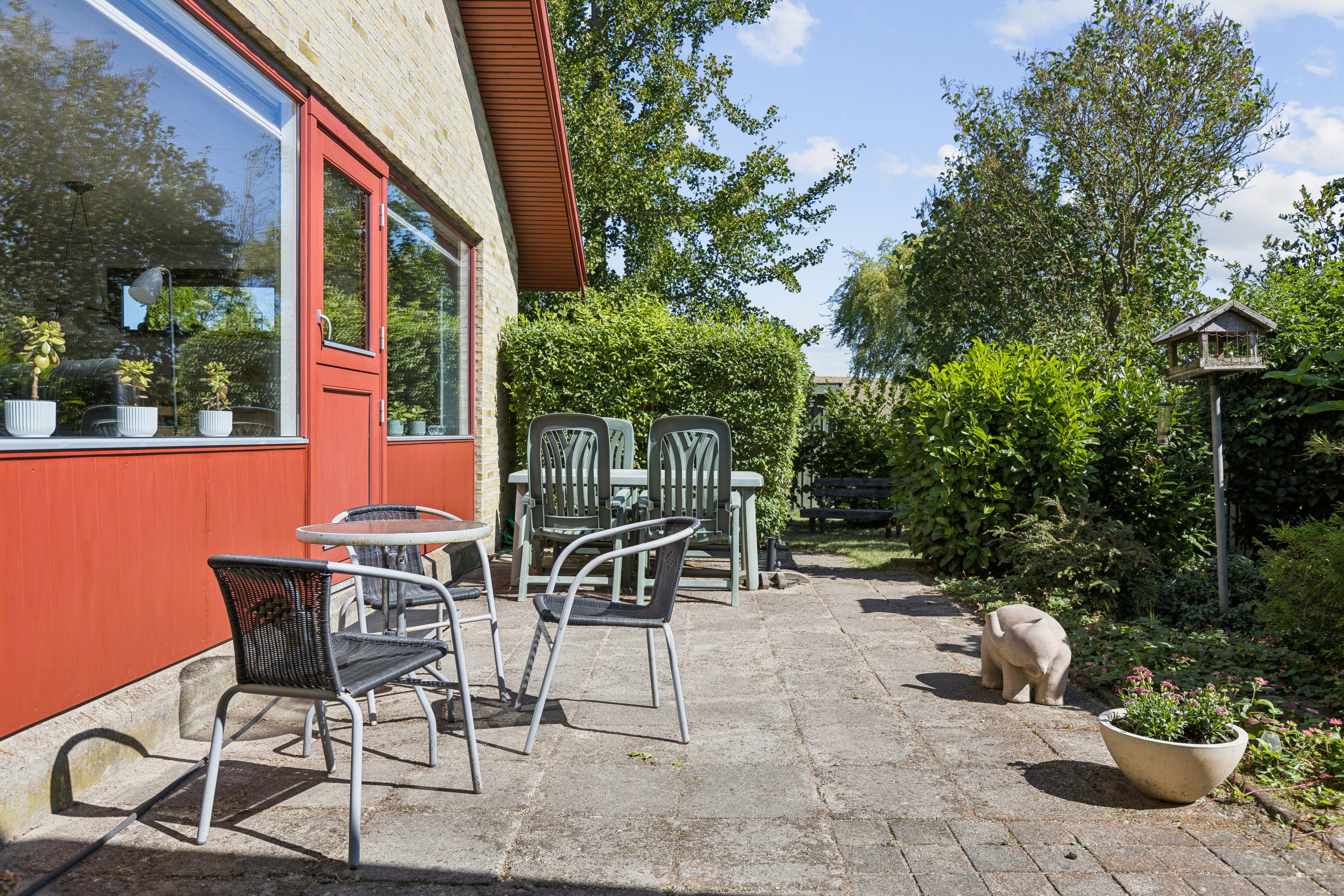 Fremhævet terrasse billede i fuldskærmstilstand. Billede af Risbjergvej 7, Kvanløse, 4300 Holbæk