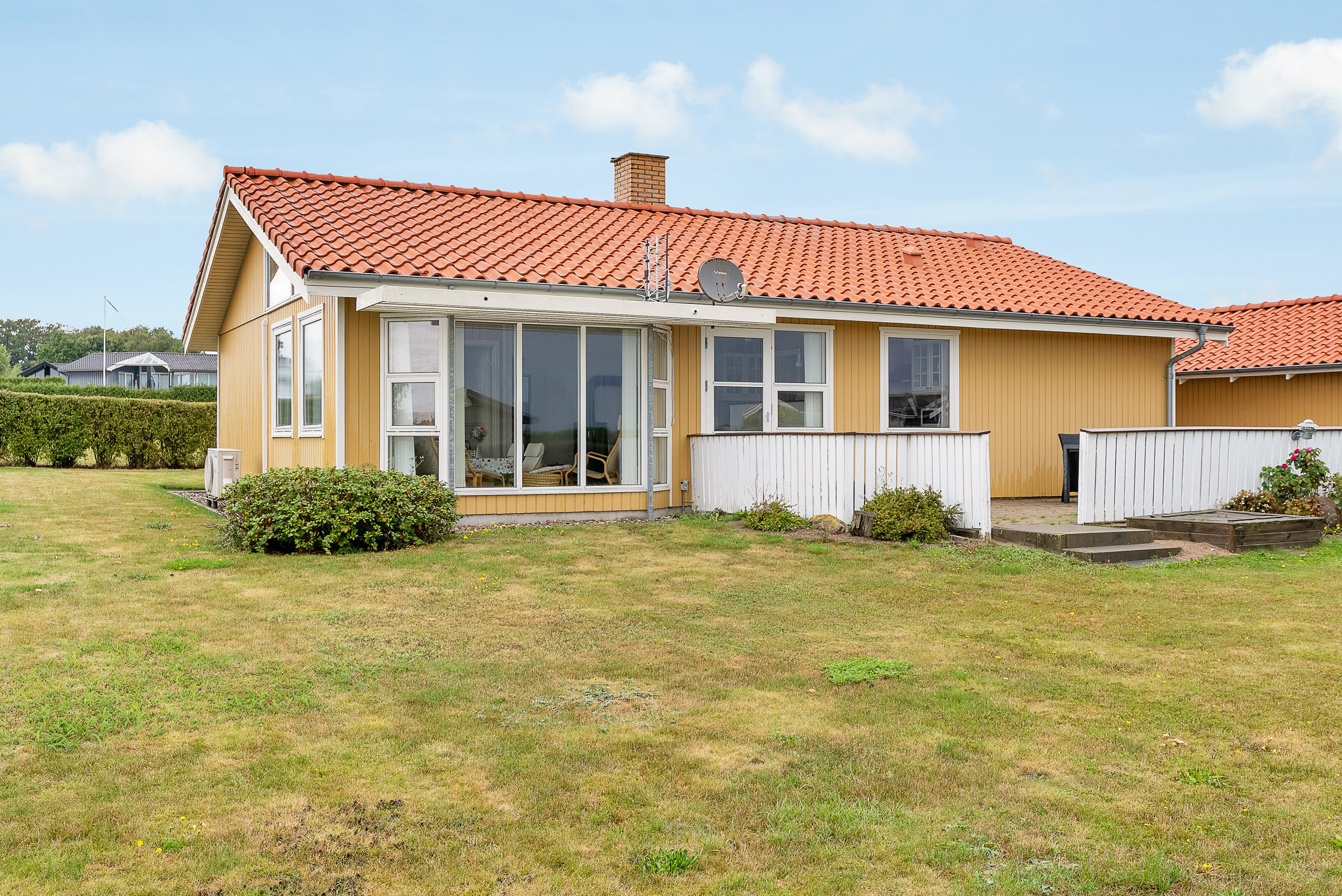 Fremhævet facade billede i fuldskærmstilstand. Billede af Avernakøvej 36, Horne, 5600 Faaborg