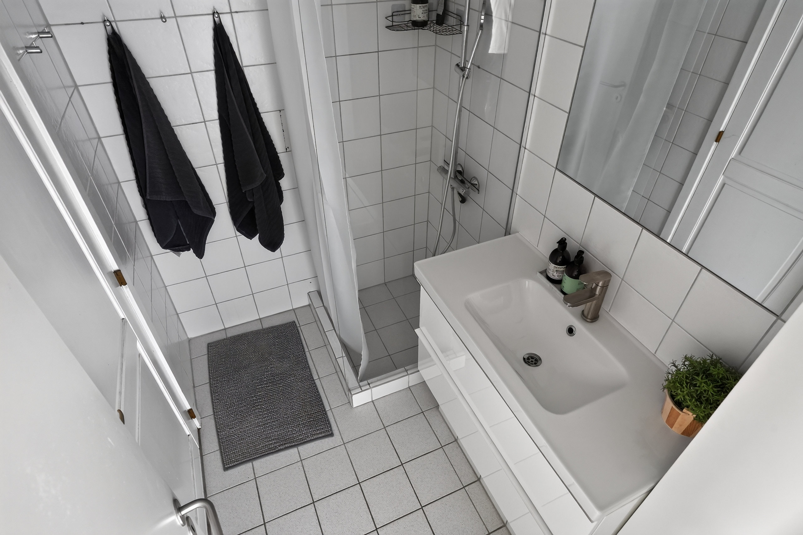 Fremhævet badeværelse billede i fuldskærmstilstand. Billede af Ranunkelvangen 9, 2680 Solrød Strand