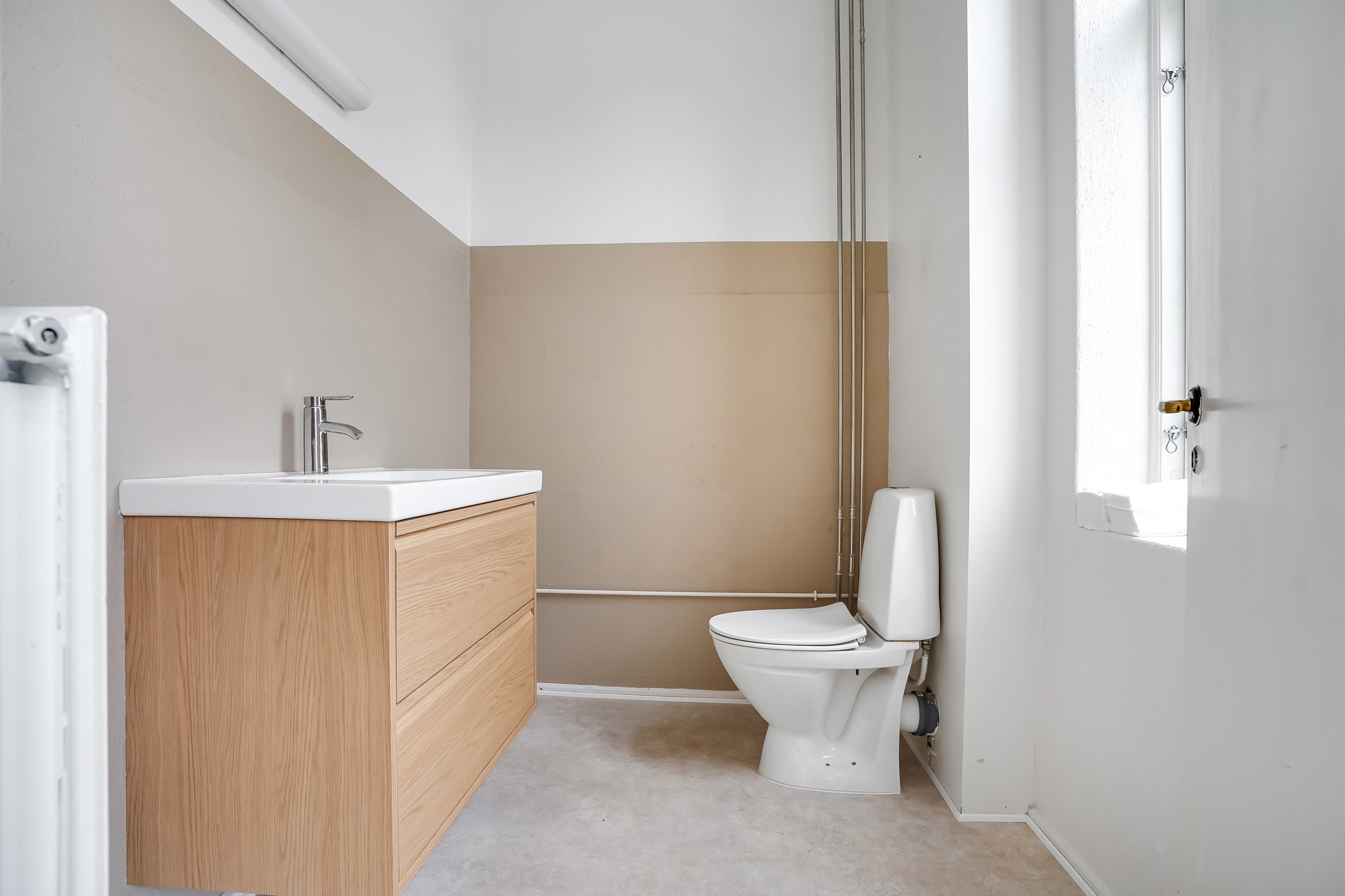 Fremhævet toilet billede i fuldskærmstilstand. Billede af Hunderupvej 48, 5000 Odense C