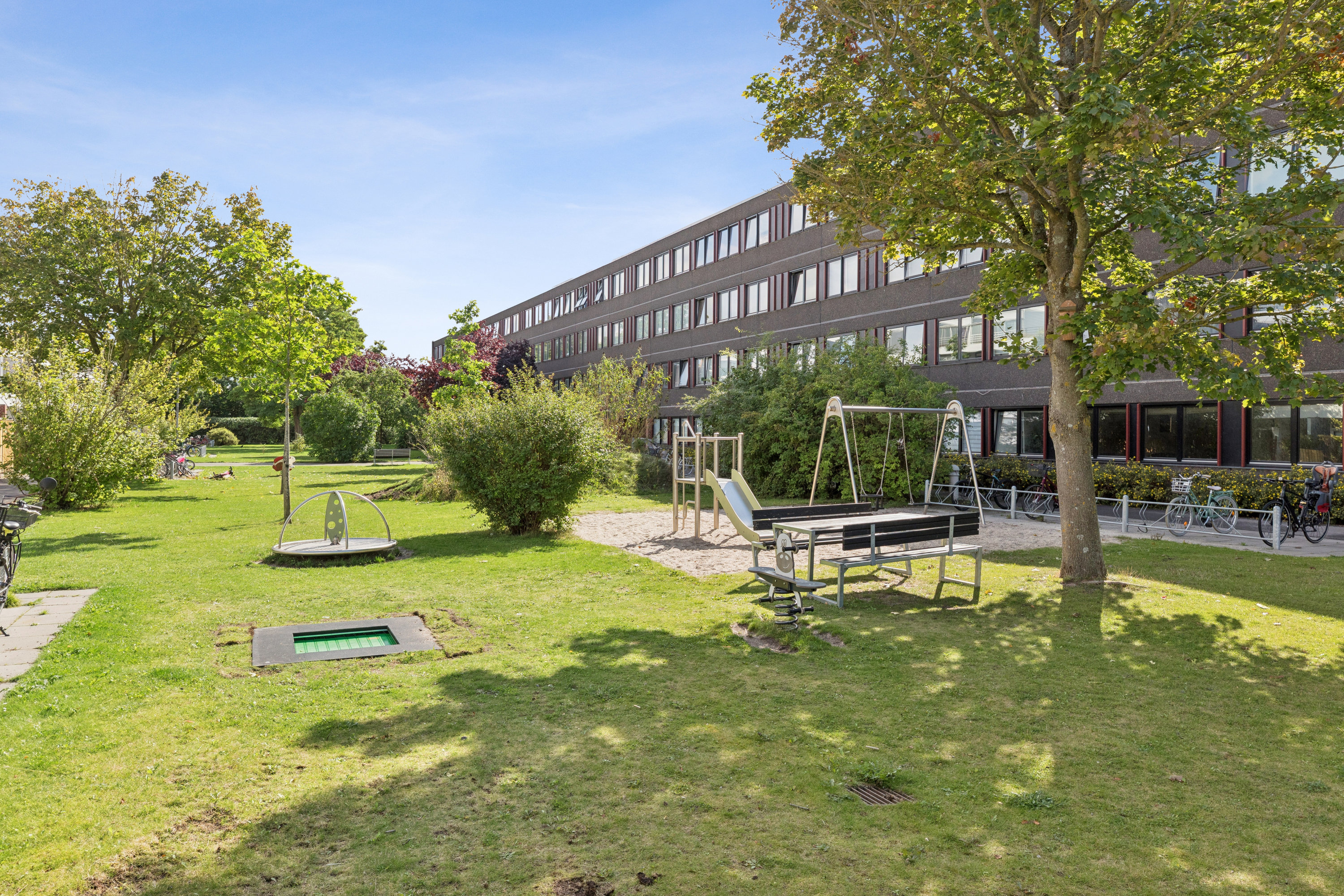 Fremhævet have billede i fuldskærmstilstand. Billede af Leen A 3, st. 4., Høje Taastrup, 2630 Taastrup
