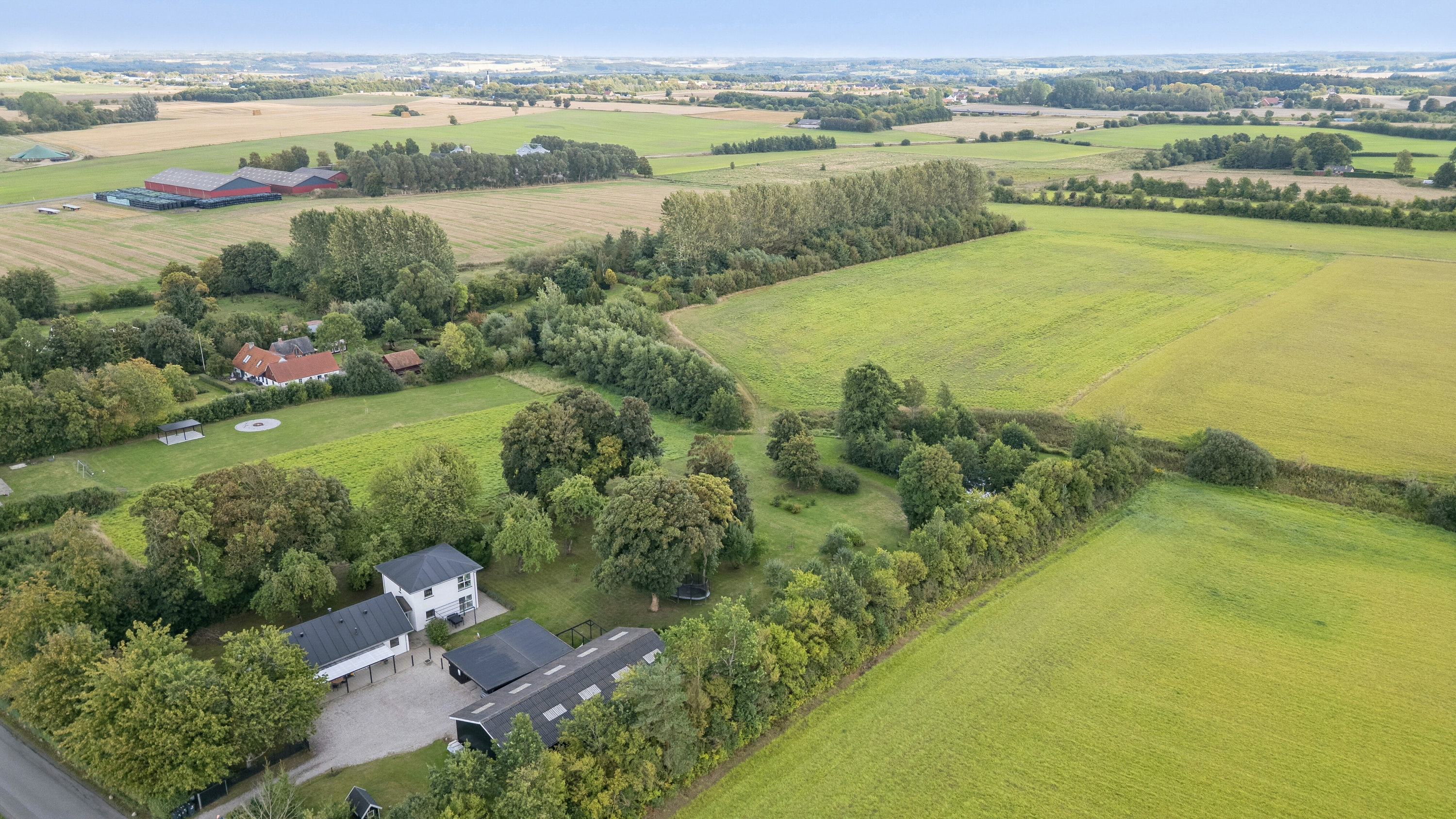 Fremhævet luftfoto billede i fuldskærmstilstand. Billede af Hørslevvej 62, Skovby, 8464 Galten