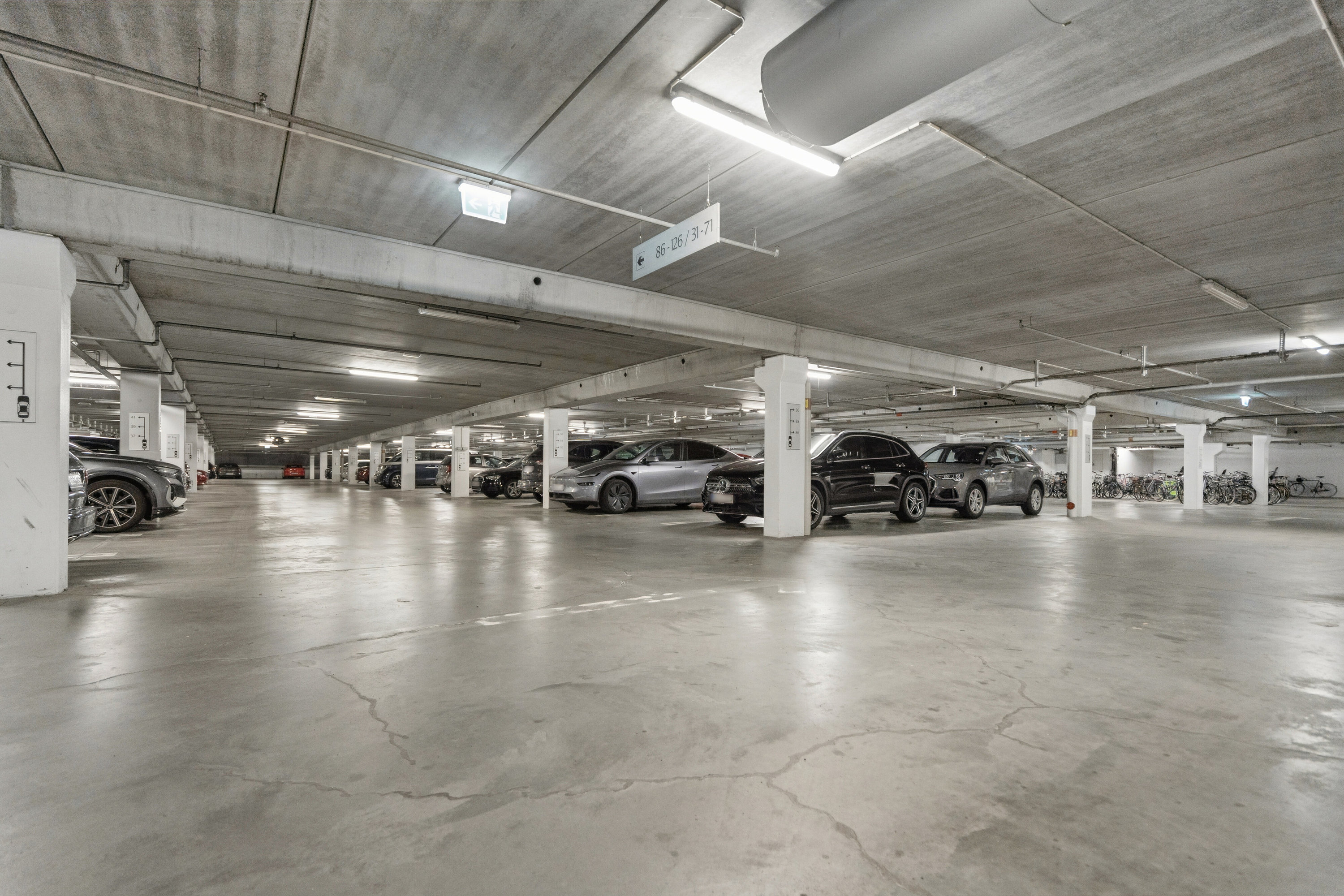 Fremhævet parkeringsplads billede i fuldskærmstilstand. Billede af Weidekampsgade 53, 6. th., 2300 København S