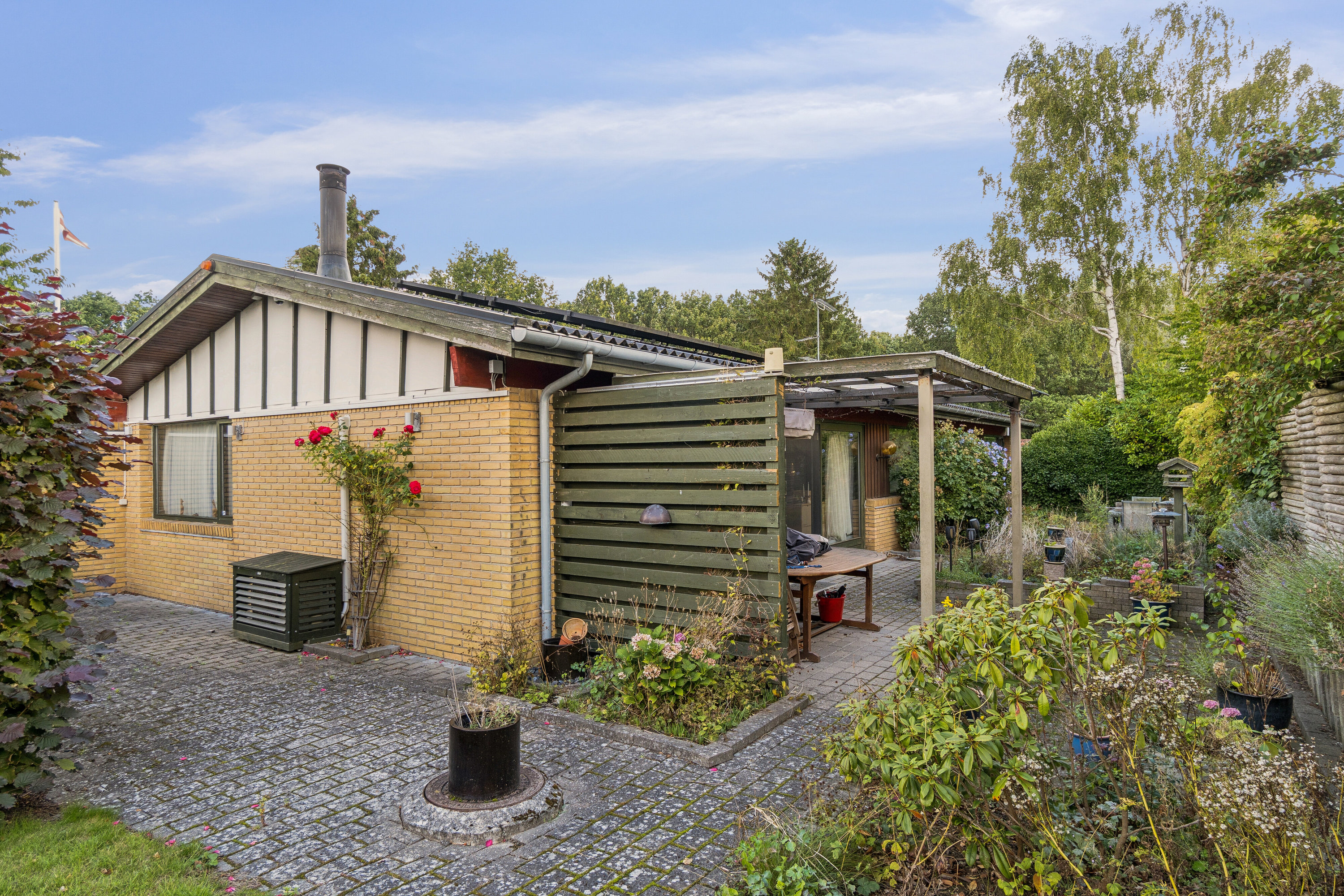 Fremhævet set fra haven billede i fuldskærmstilstand. Billede af Mosetoften 21, 2600 Glostrup