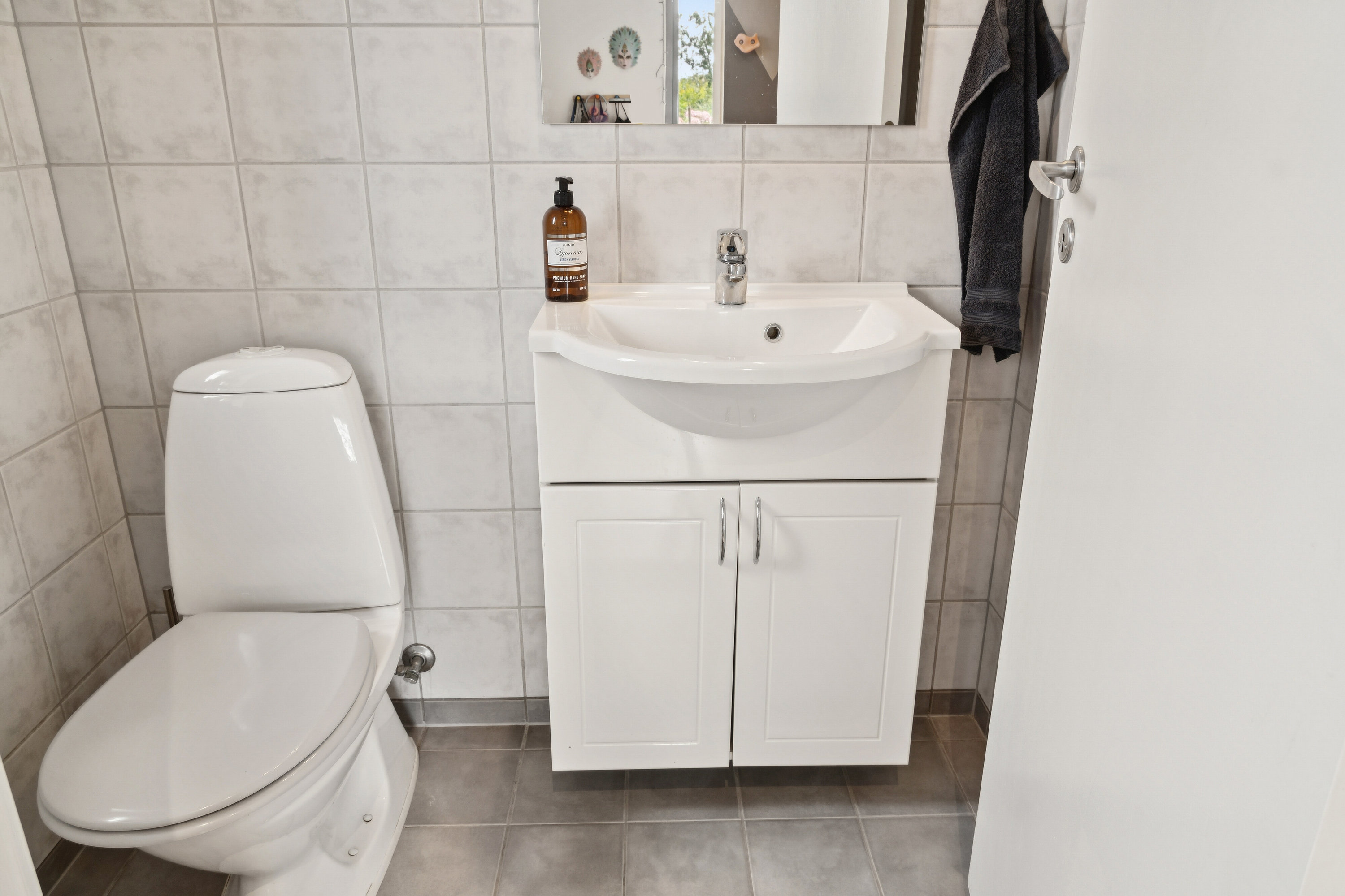 Fremhævet toilet billede i fuldskærmstilstand. Billede af Tandervej 51, 8320 Mårslet