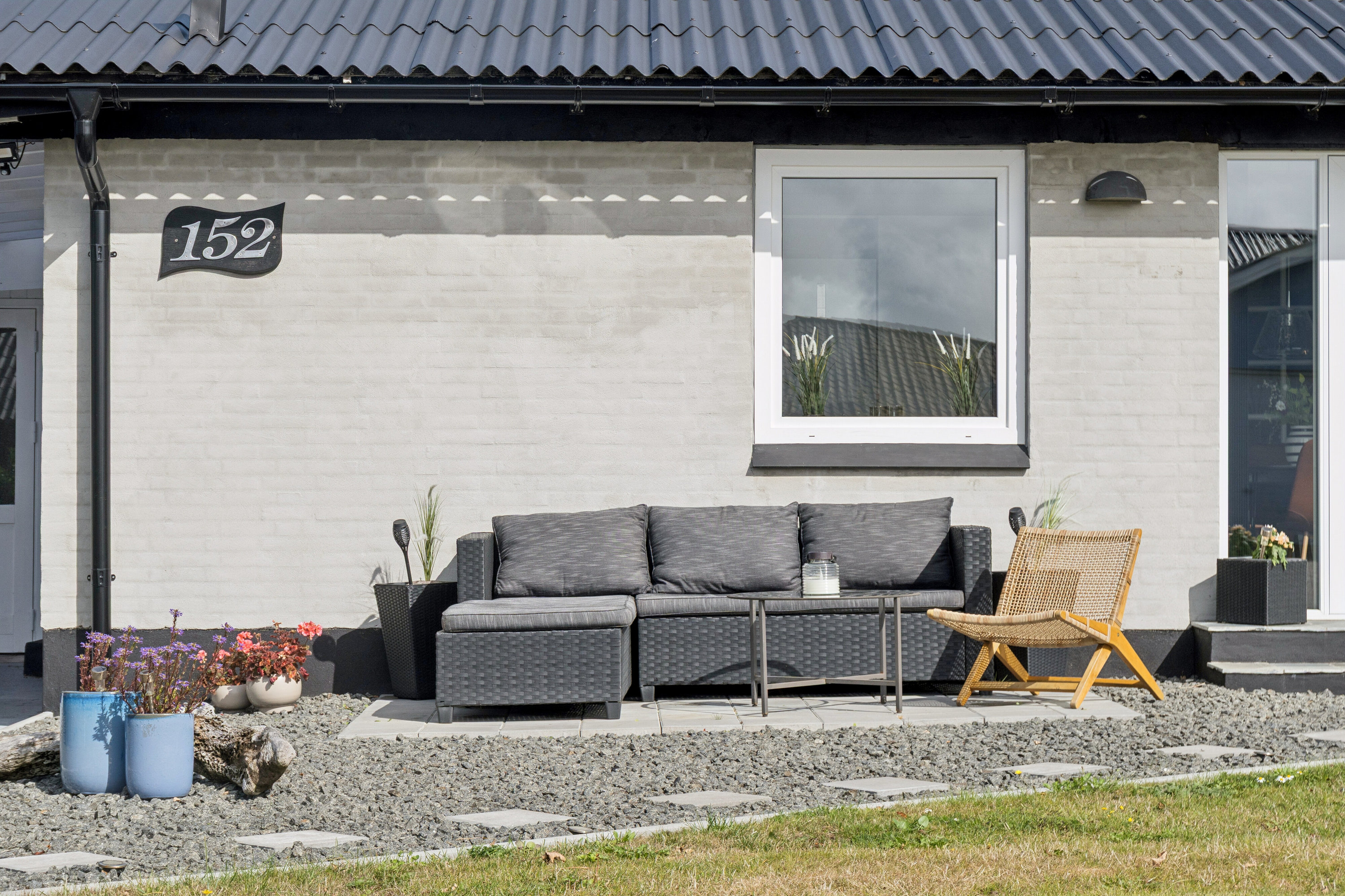 Fremhævet terrasse billede i fuldskærmstilstand. Billede af Gyvelvænget 152, 7730 Hanstholm