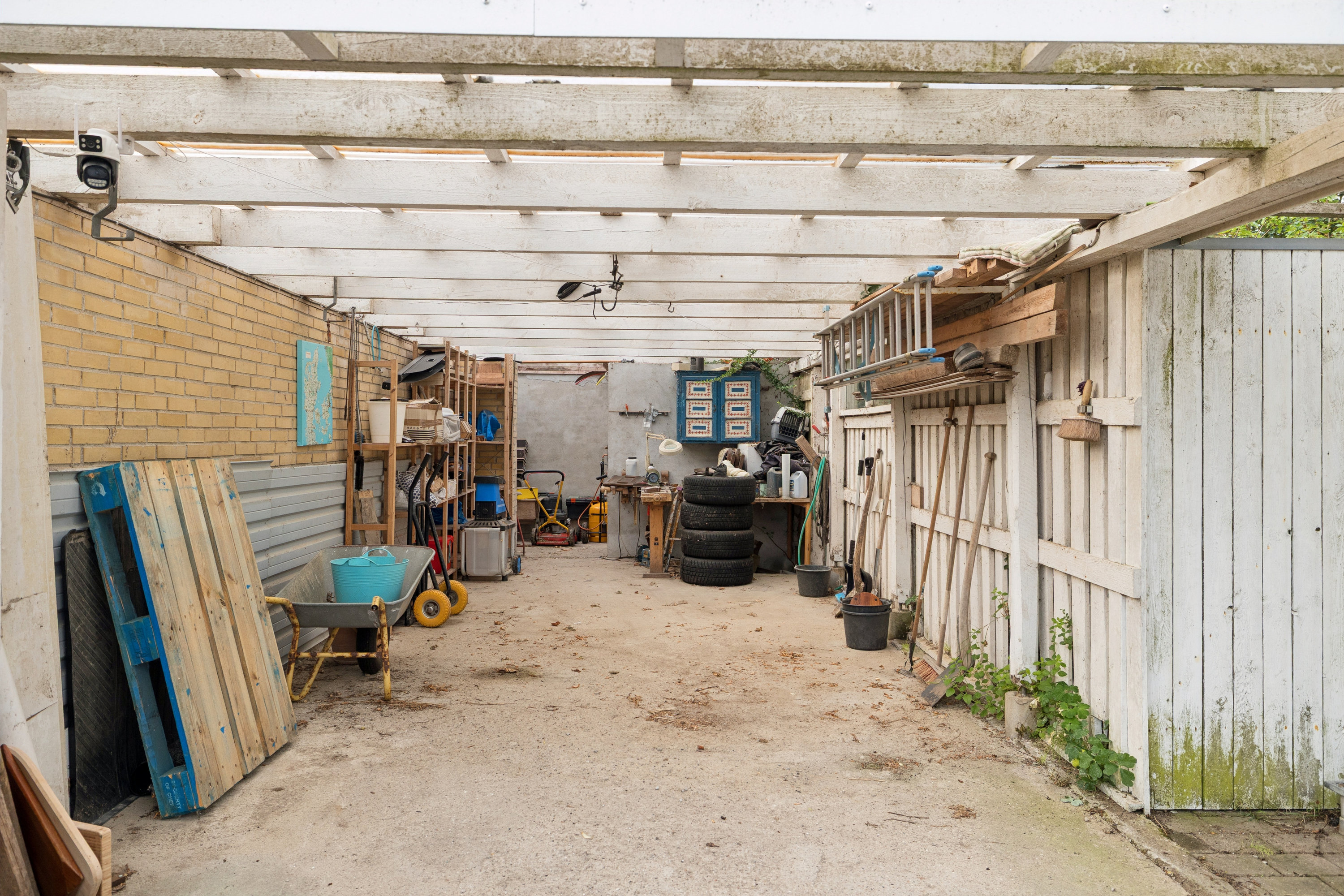 Fremhævet carport billede i fuldskærmstilstand. Billede af Galgebjergvej 7, Voerladegård, 8660 Skanderborg