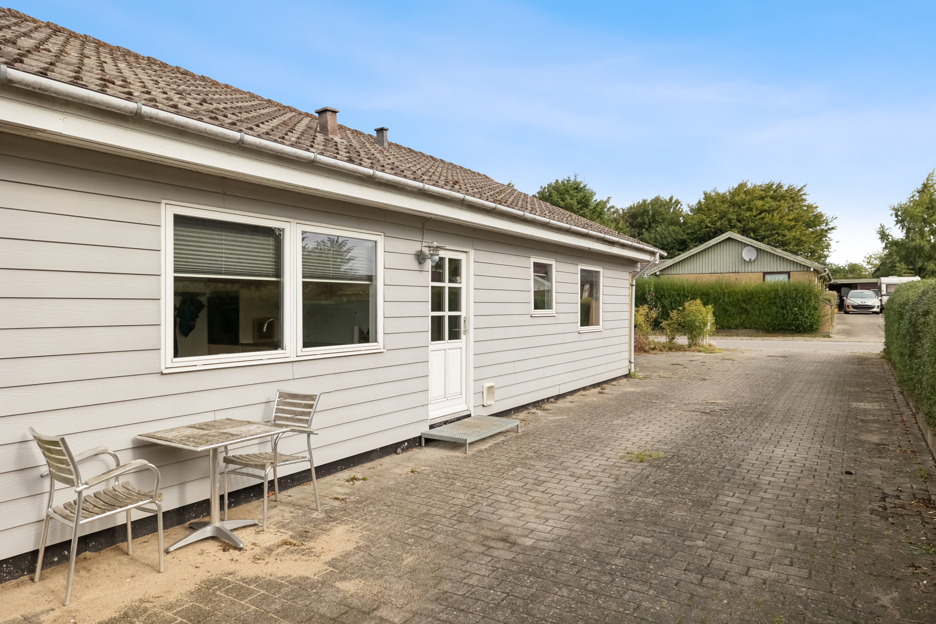 Fremhævet indkørsel billede i fuldskærmstilstand. Billede af Galgebjergvej 7, Voerladegård, 8660 Skanderborg