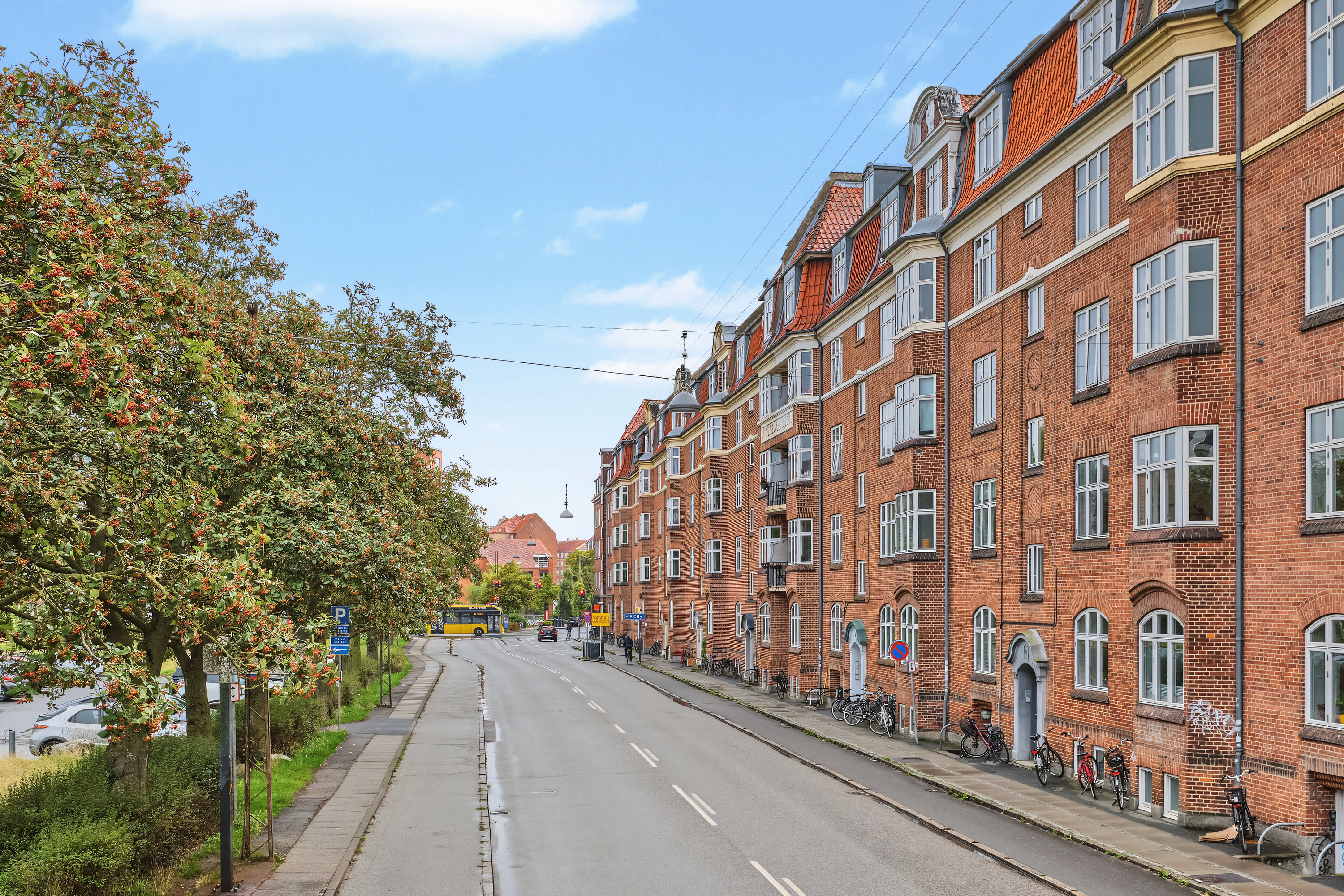 Fremhævet facade billede i fuldskærmstilstand. Billede af Carl Blochs Gade 23, st. th., 8000 Aarhus C