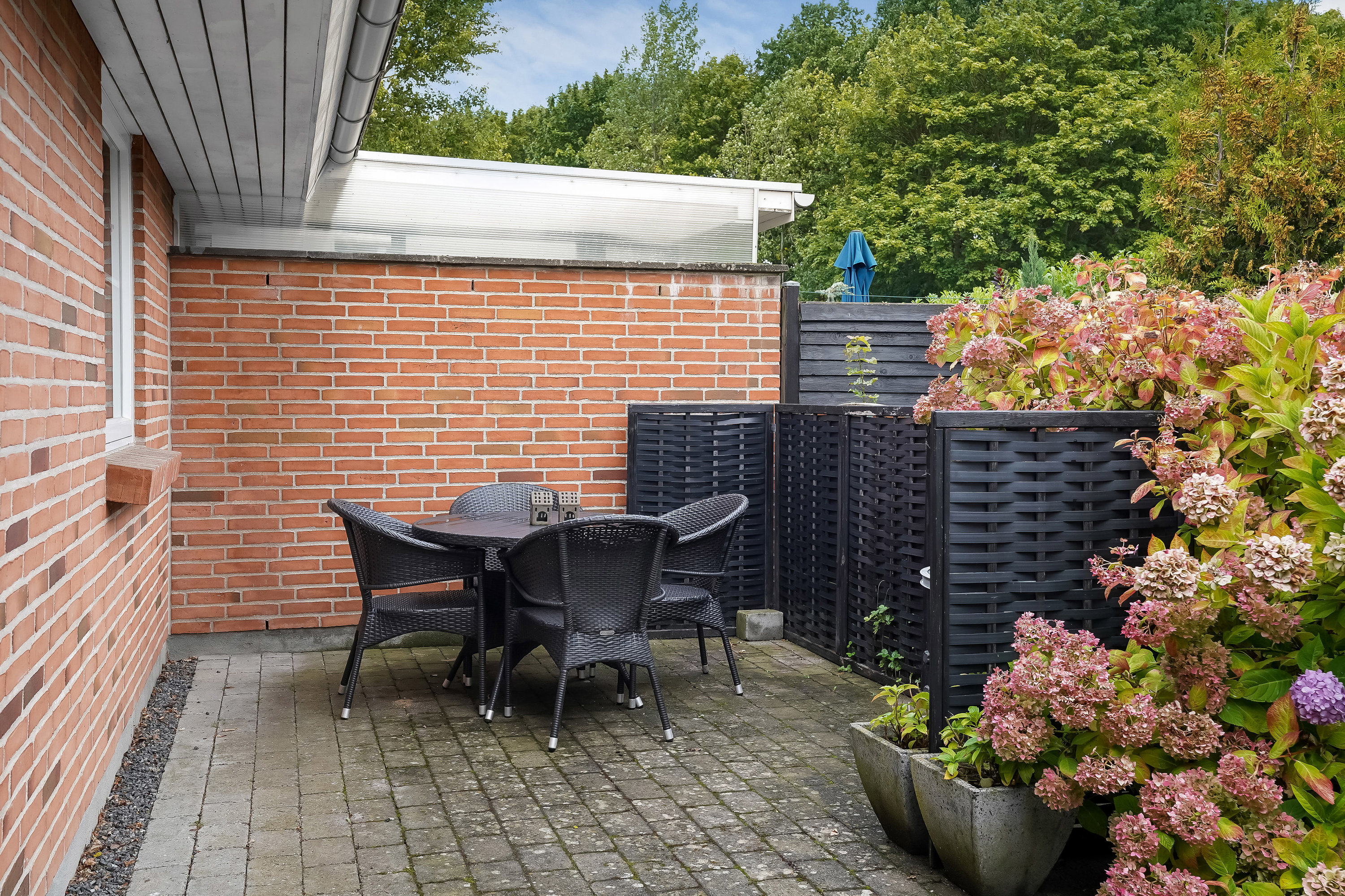 Fremhævet terrasse billede i fuldskærmstilstand. Billede af Varehøj 3, 5330 Munkebo