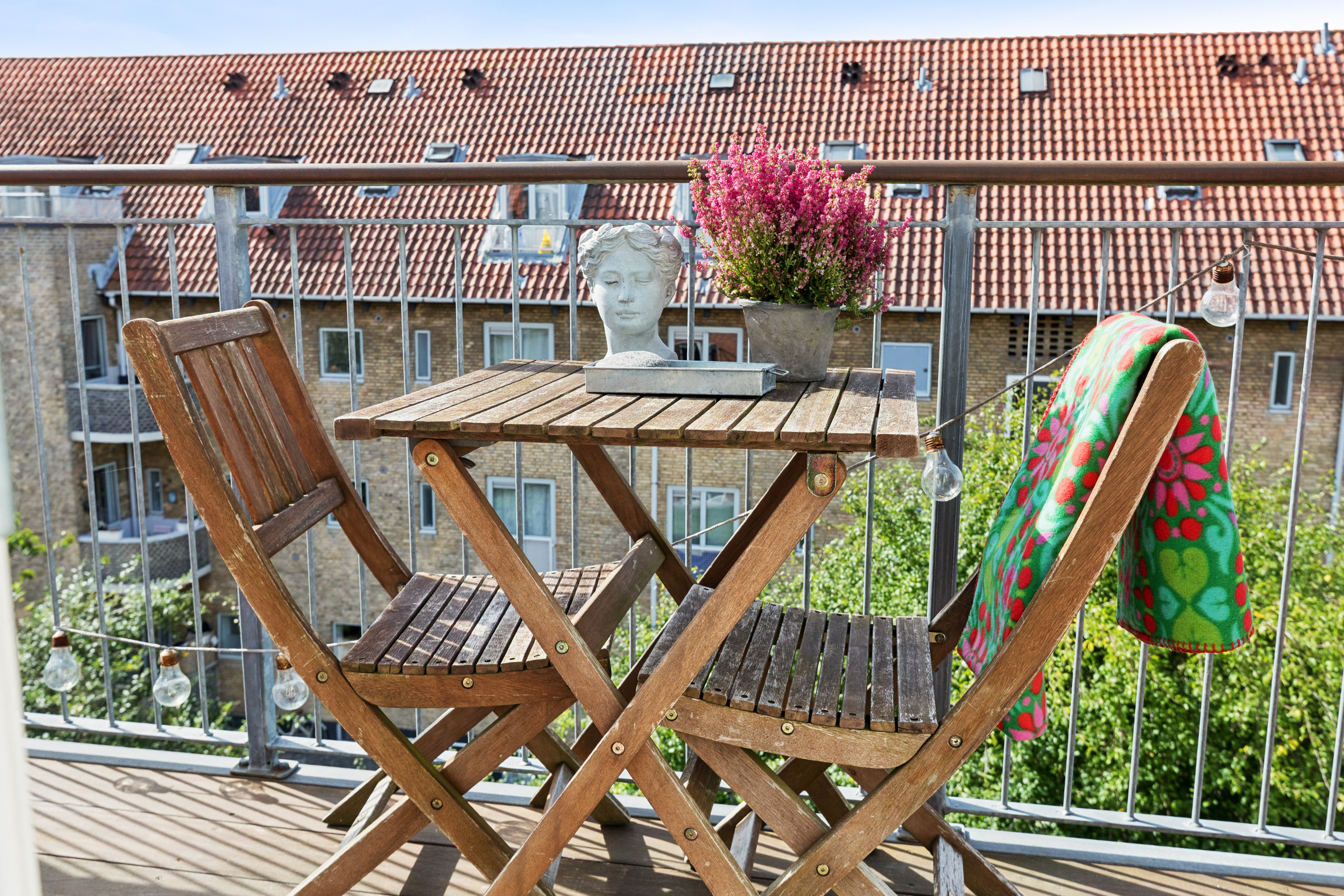 Fremhævet terrasse billede i fuldskærmstilstand. Billede af Hyltebjerg Allé 50B, 3. tv., 2720 Vanløse