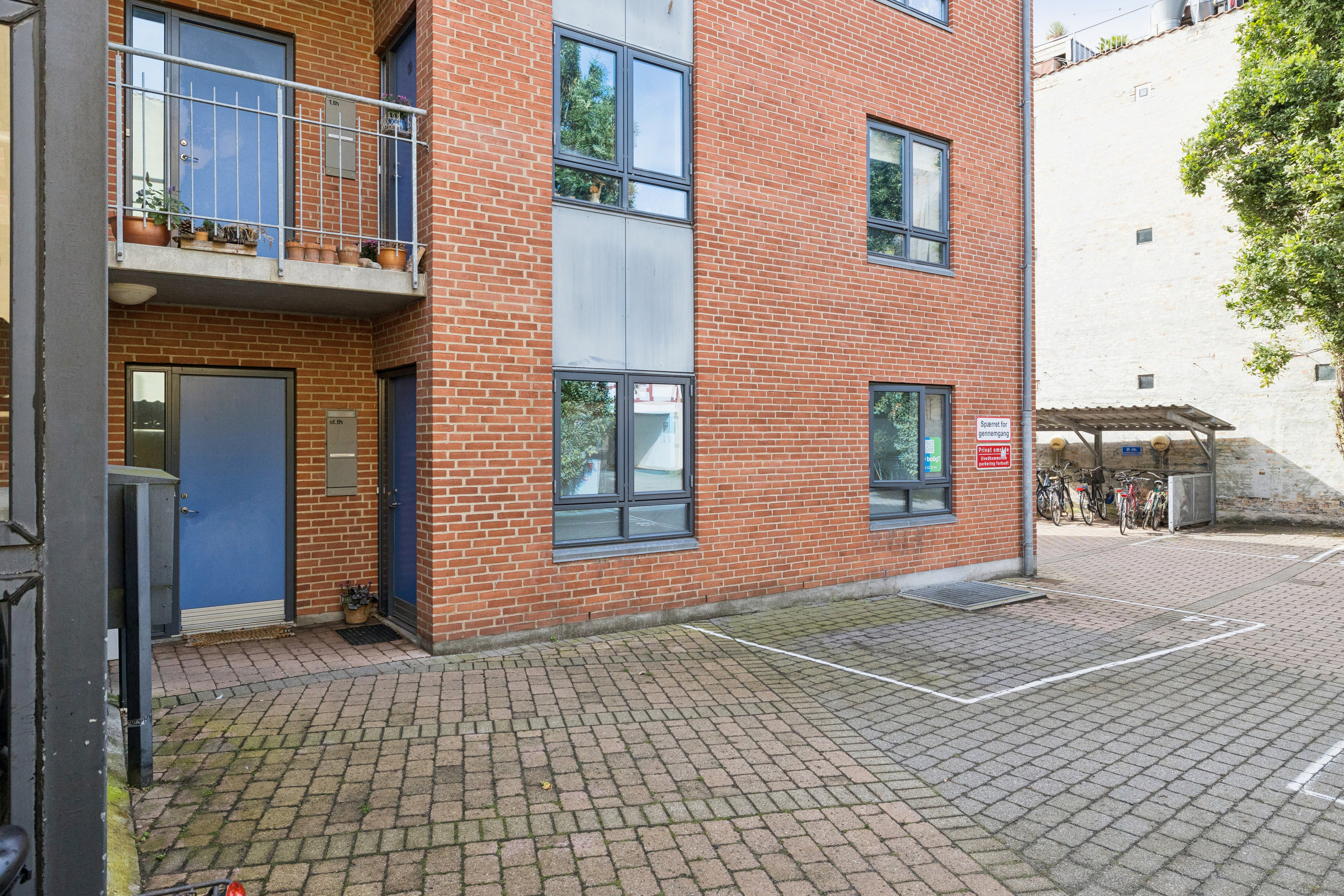 Fremhævet andet billede i fuldskærmstilstand. Billede af Møllegade 7B, st. th., 8000 Aarhus C