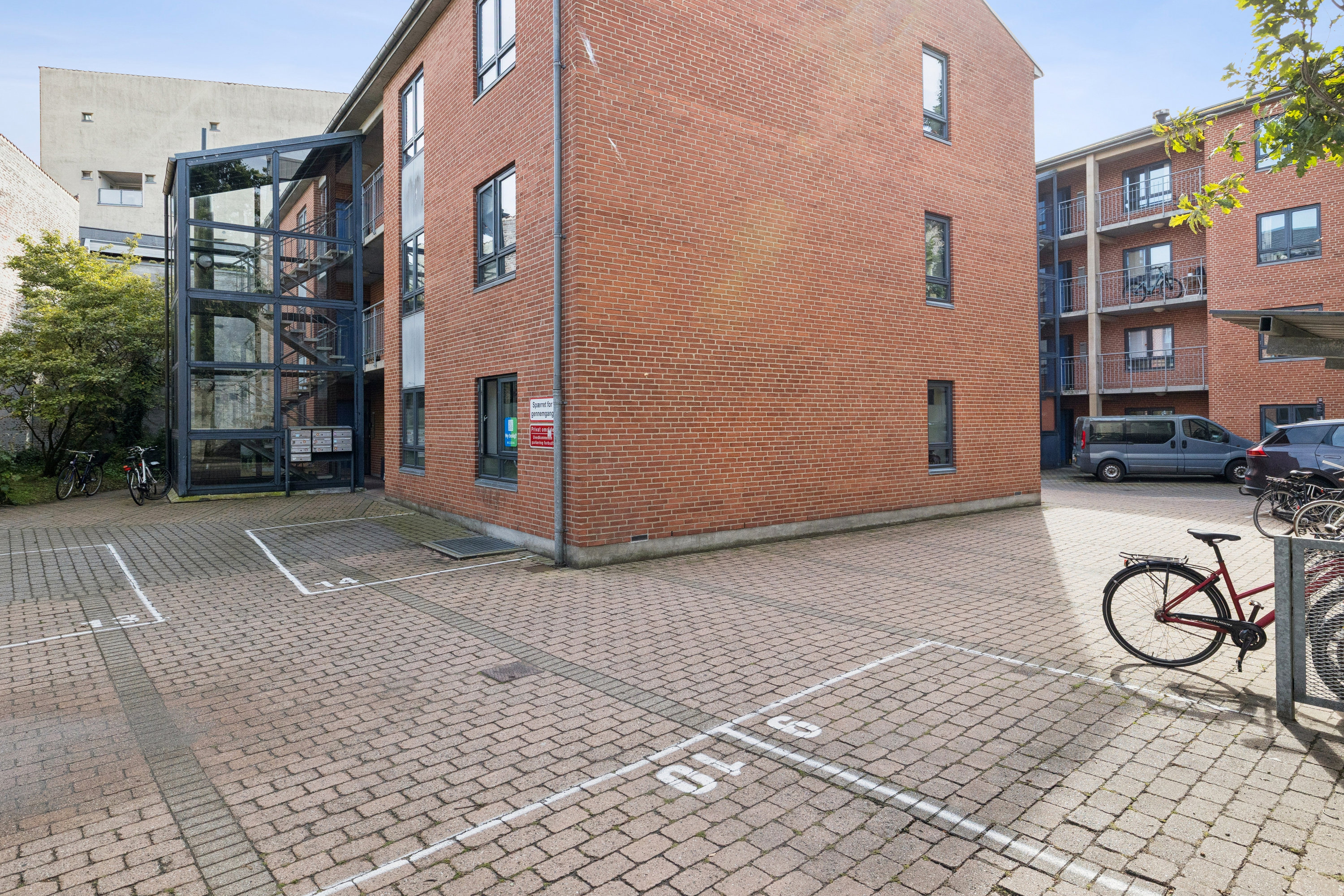 Fremhævet andet billede i fuldskærmstilstand. Billede af Møllegade 7B, st. th., 8000 Aarhus C