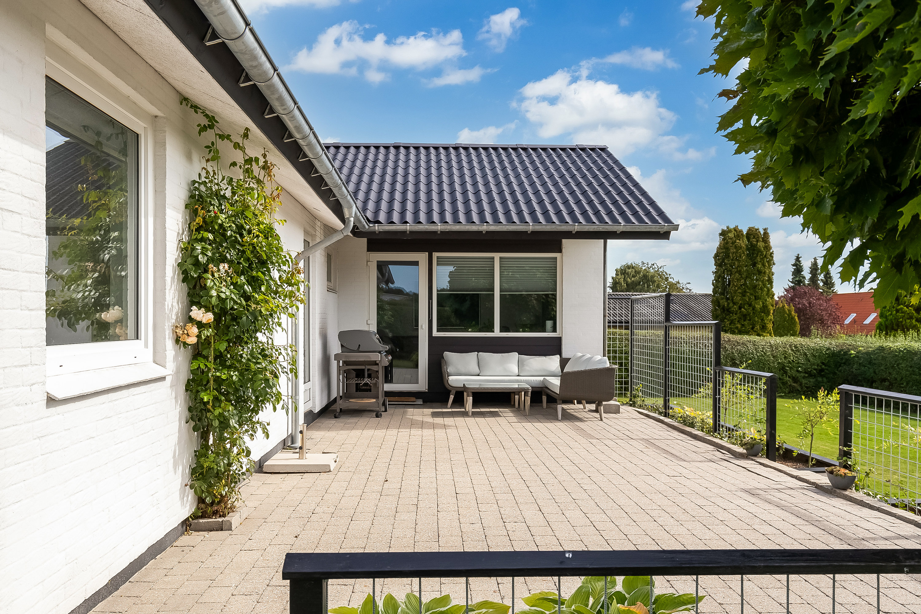 Fremhævet terrasse billede i fuldskærmstilstand. Billede af Boesvangen 48, Bredballe, 7120 Vejle Øst