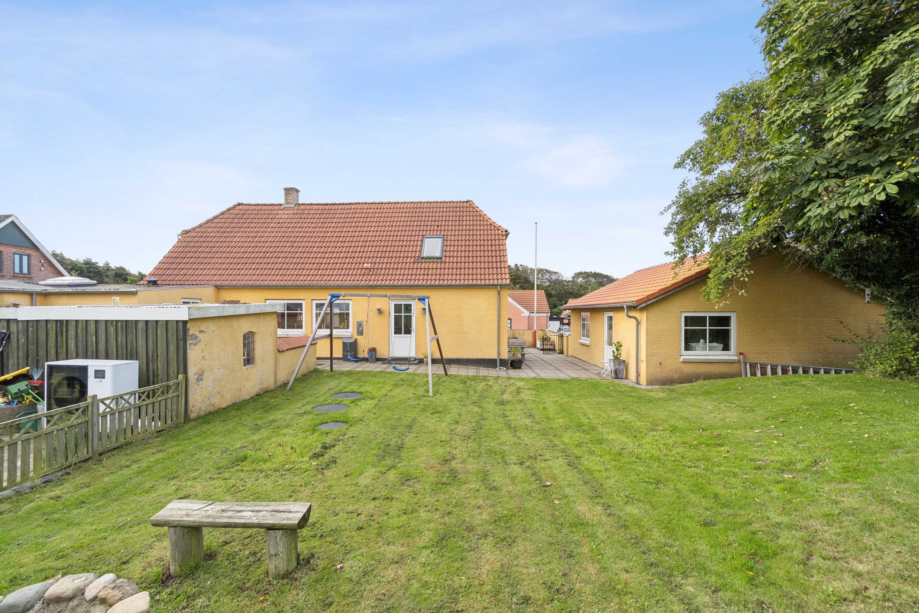 Fremhævet set fra haven billede i fuldskærmstilstand. Billede af Trapsandevej 72, Vang, 7700 Thisted