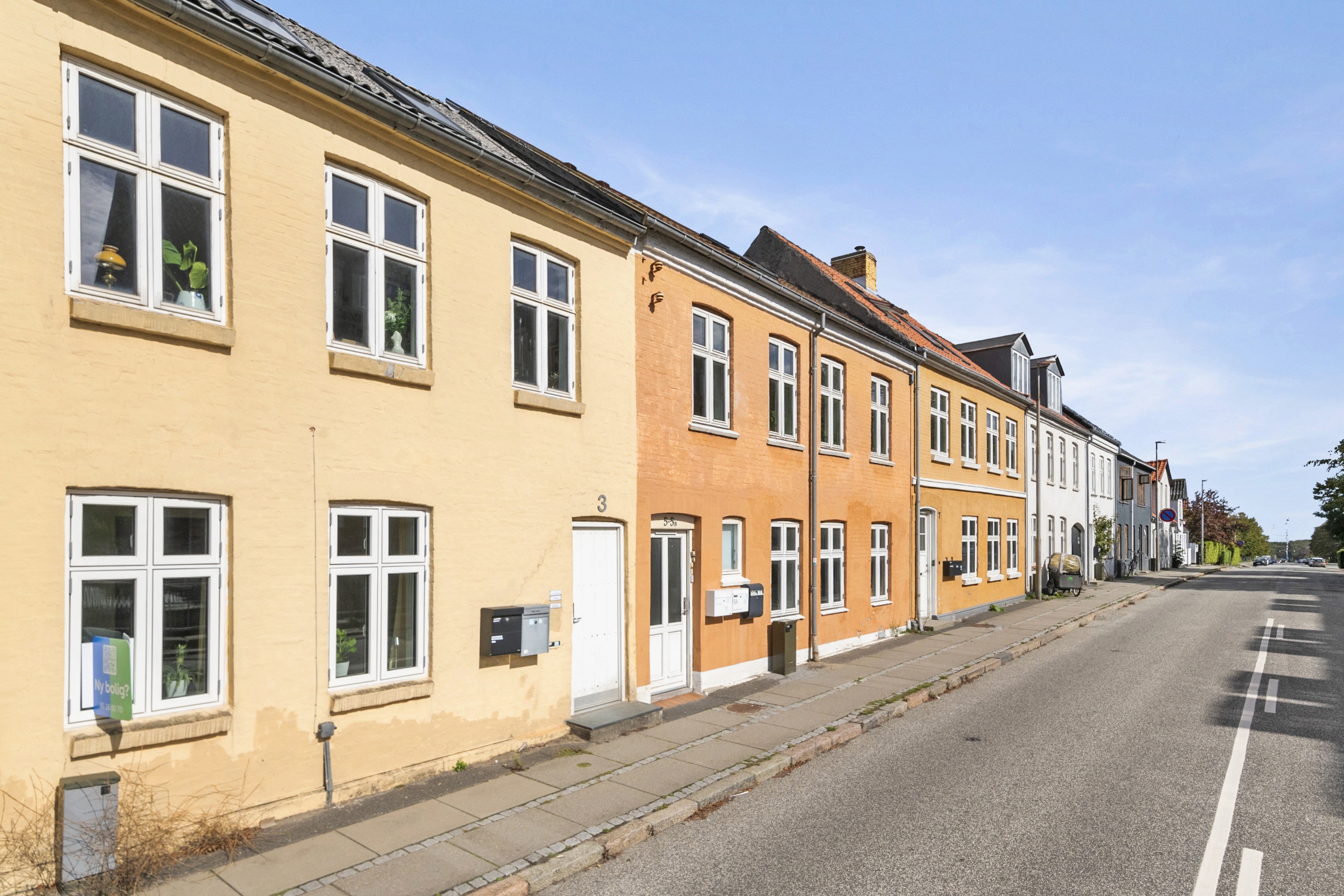 Fremhævet område billede i fuldskærmstilstand. Billede af Skovvangsvej 3A, st., 8200 Aarhus N