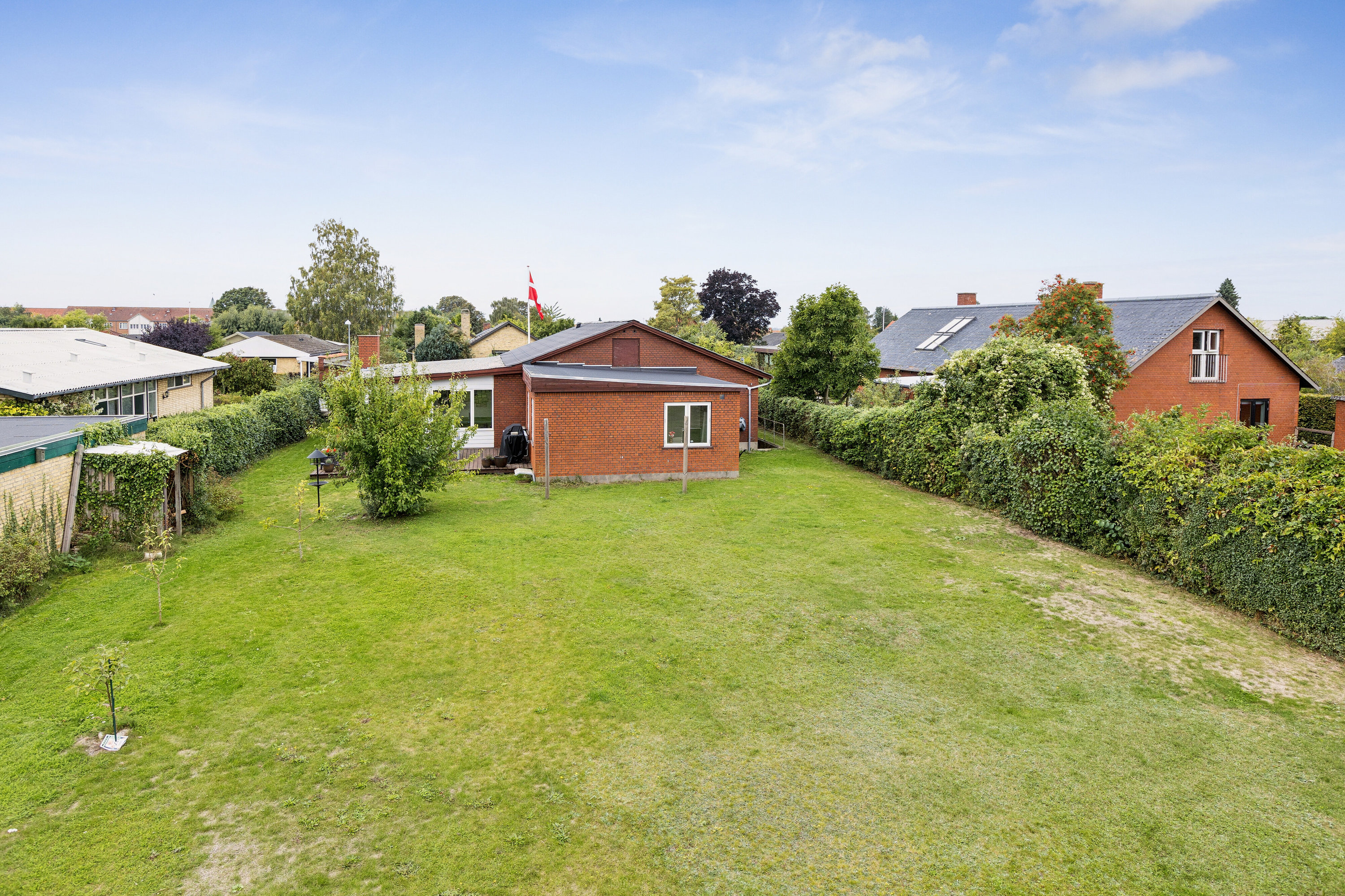 Fremhævet set fra haven billede i fuldskærmstilstand. Billede af Hammerichsvej 26, 4760 Vordingborg