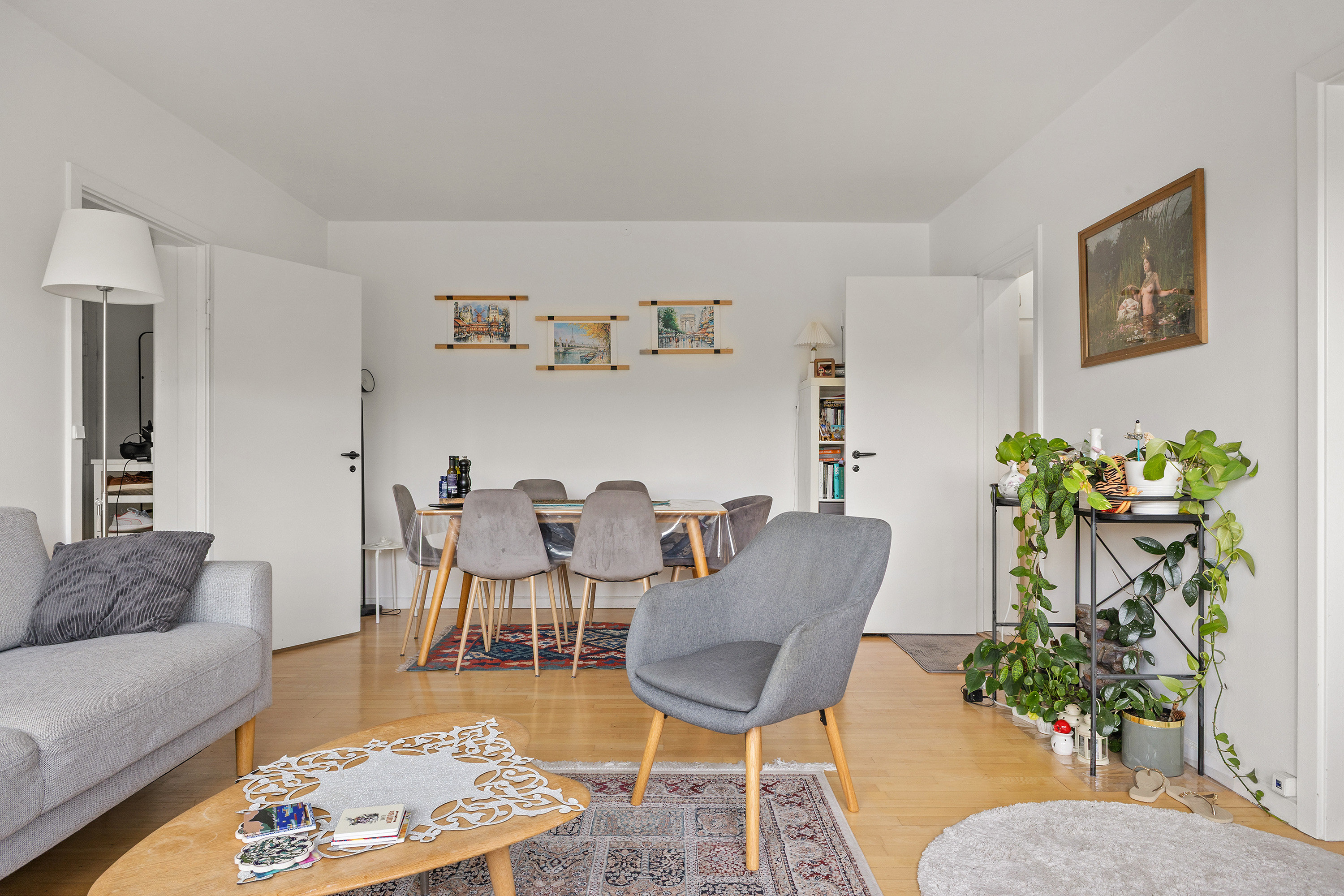 Fremhævet stue billede i fuldskærmstilstand. Billede af Ordrupvej 41B, st. 3., 2920 Charlottenlund