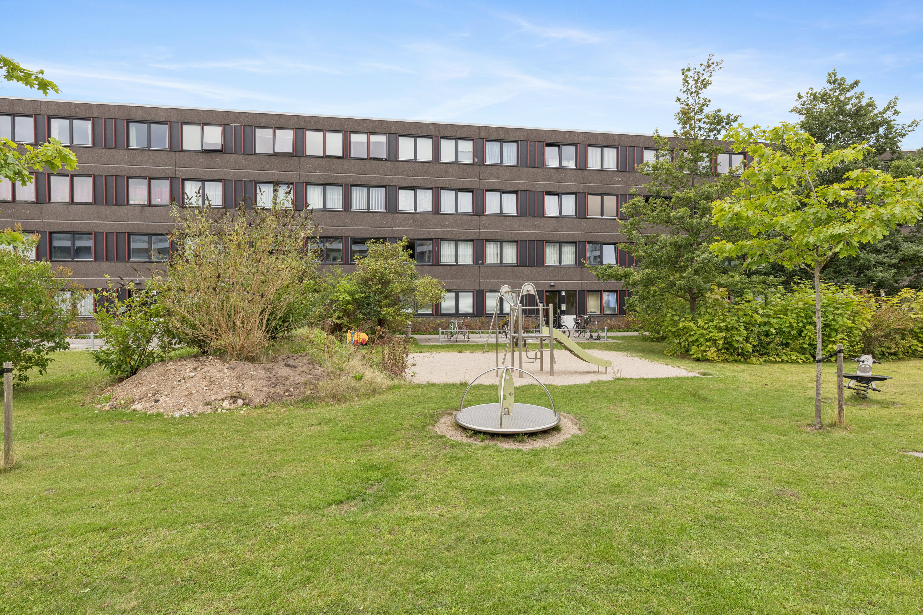 Fremhævet have billede i fuldskærmstilstand. Billede af Saven A 2, st. 3., Høje Taastrup, 2630 Taastrup