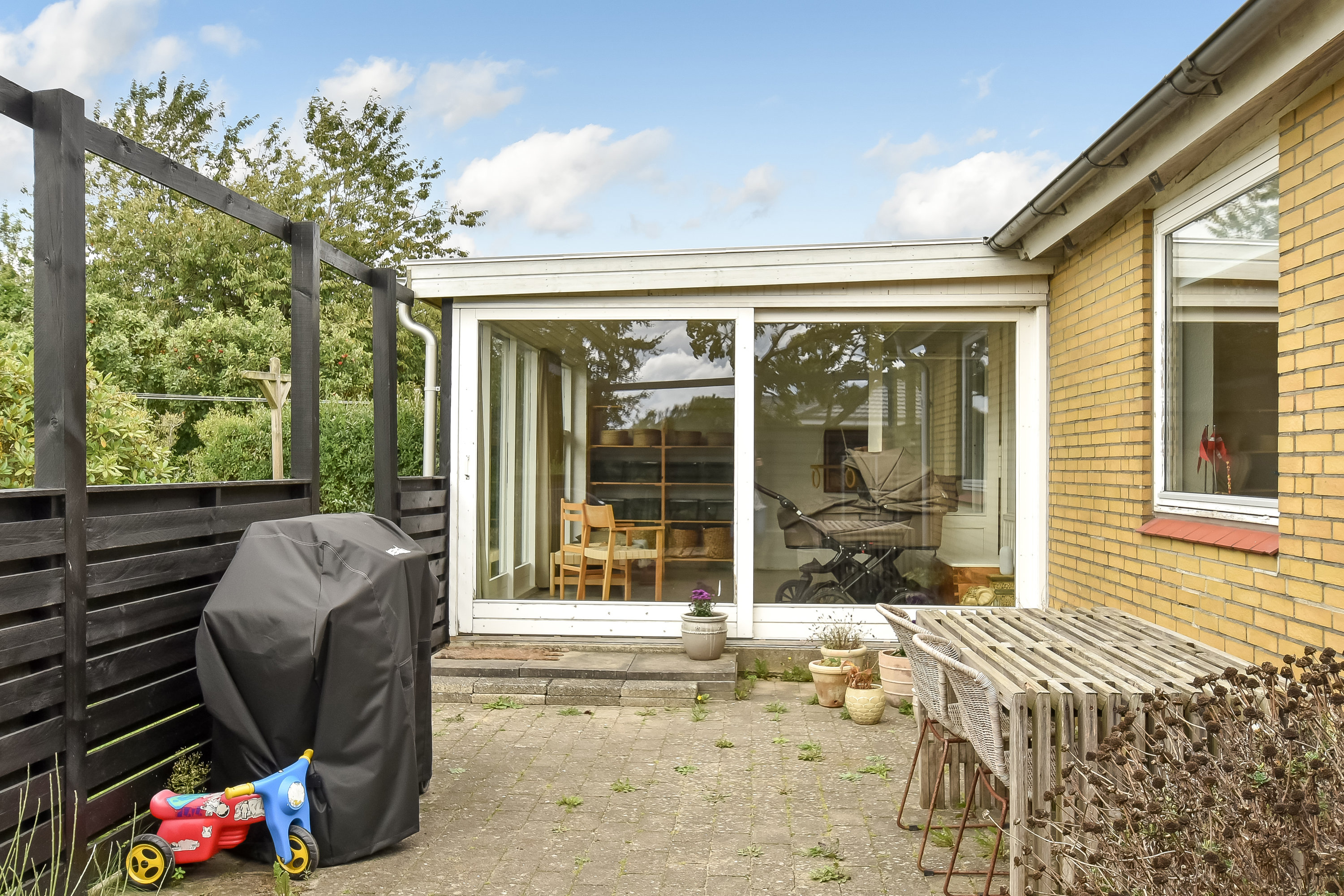 Fremhævet terrasse billede i fuldskærmstilstand. Billede af Ålholmvej 17, Tjørring, 7400 Herning