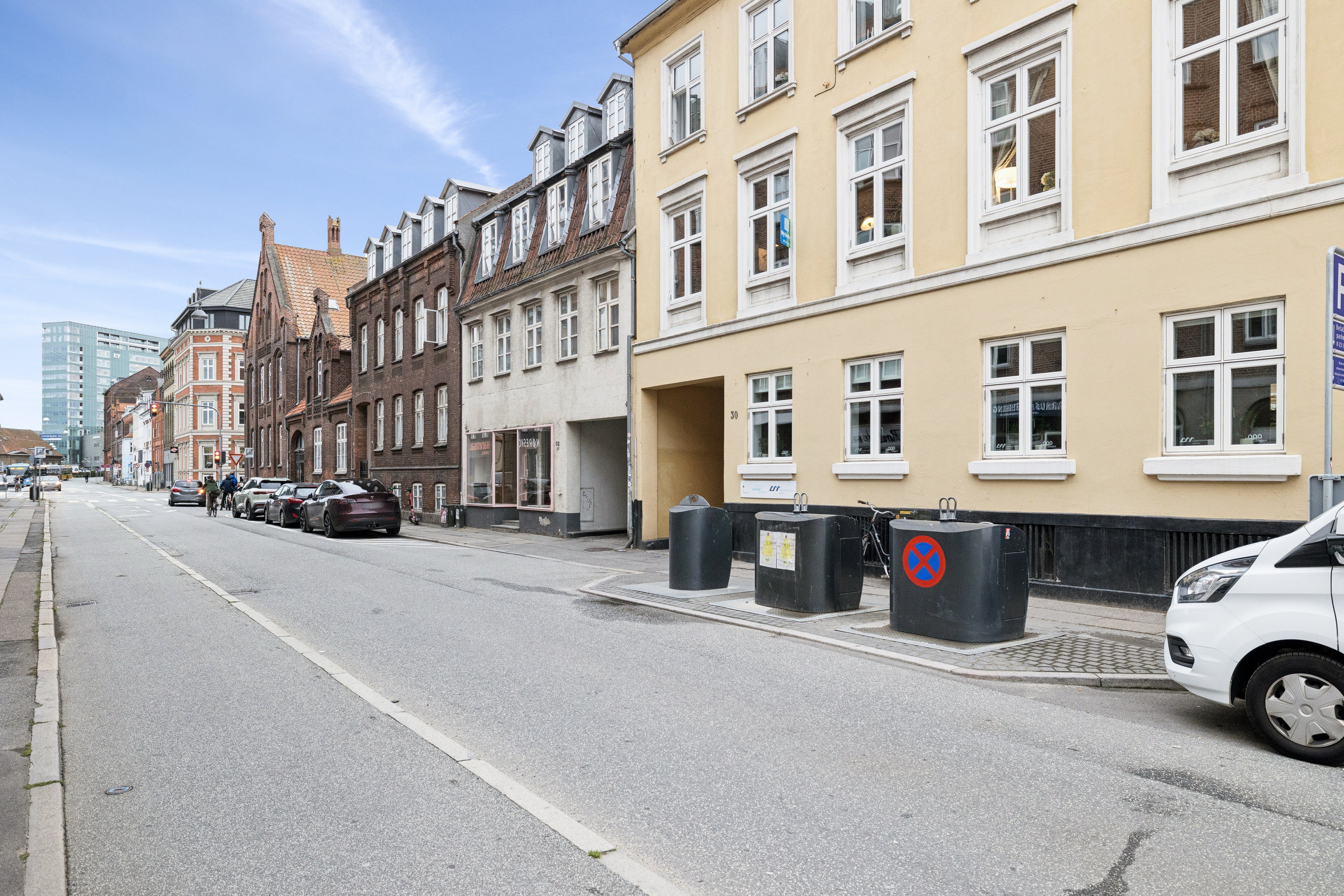Fremhævet andet billede i fuldskærmstilstand. Billede af Fredensgade 30, 1. th., 8000 Aarhus C