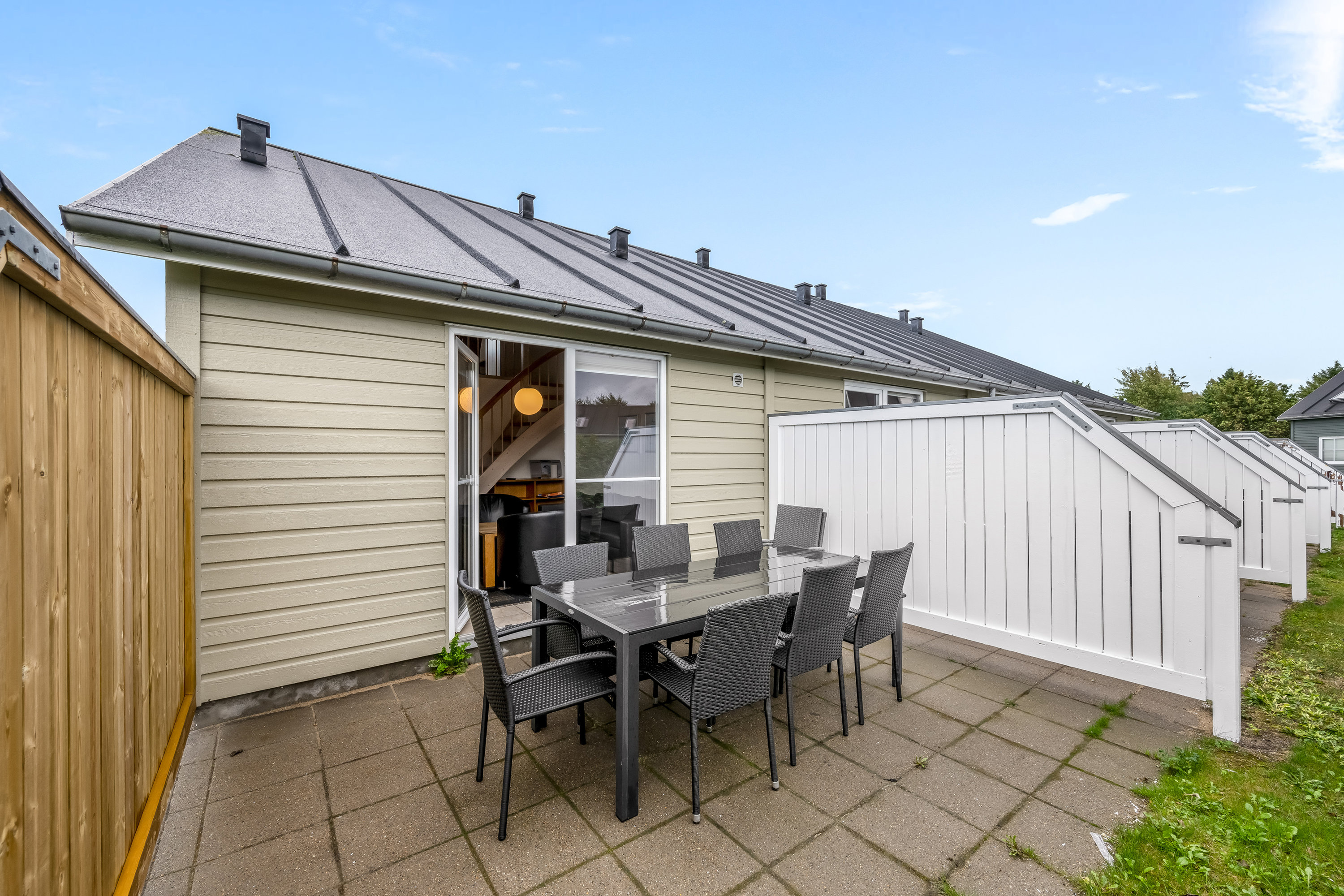 Fremhævet overdækket terrasse billede i fuldskærmstilstand. Billede af Lønne Feriepark 77A, Lønne, 6830 Nørre Nebel